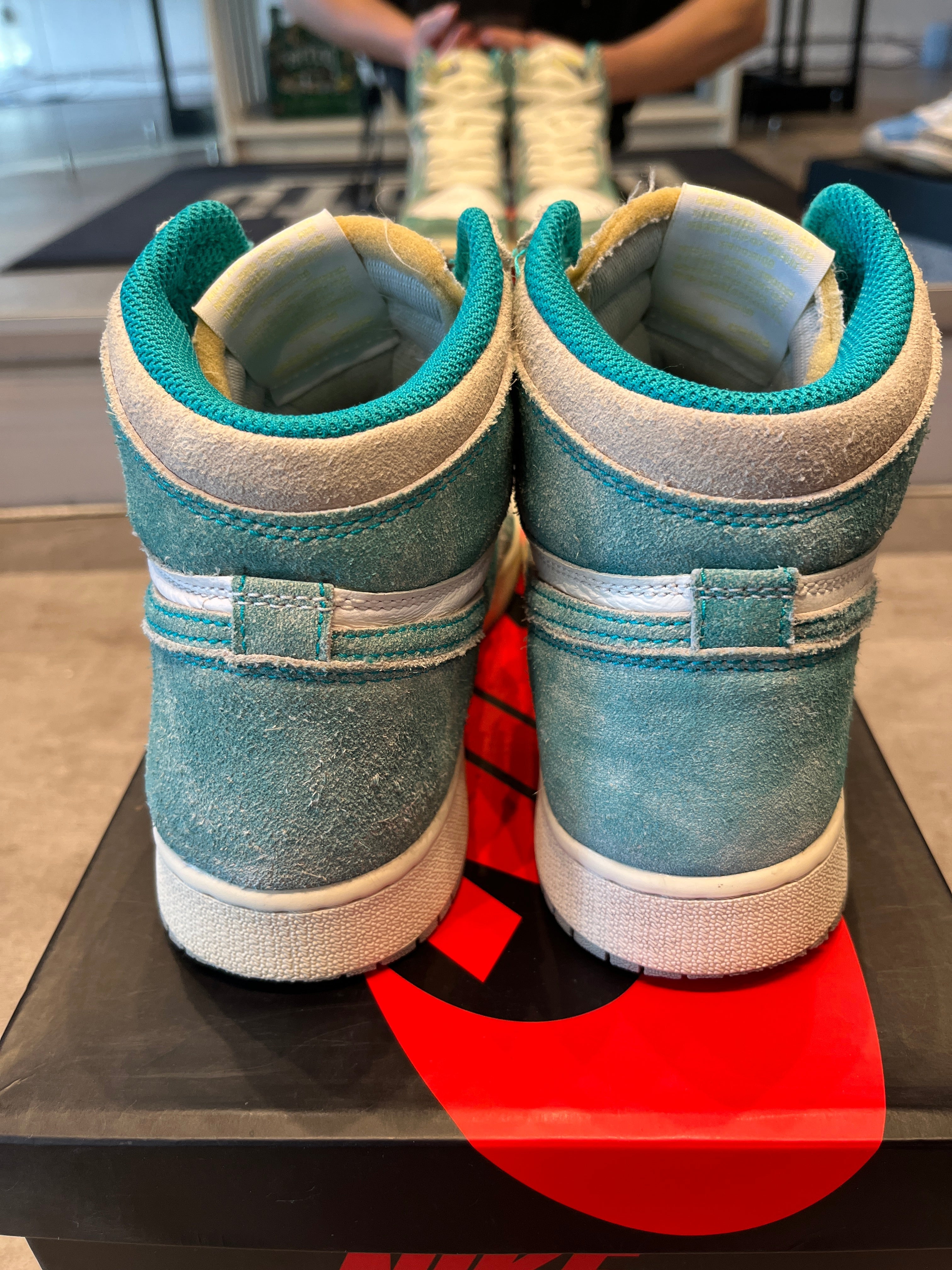 Jordan 1 Retro High Turbo Green (GS) (Preowned)