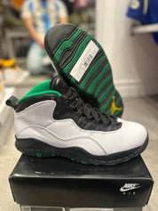 Jordan 10 Retro Seattle (Preowned Size 10.5)