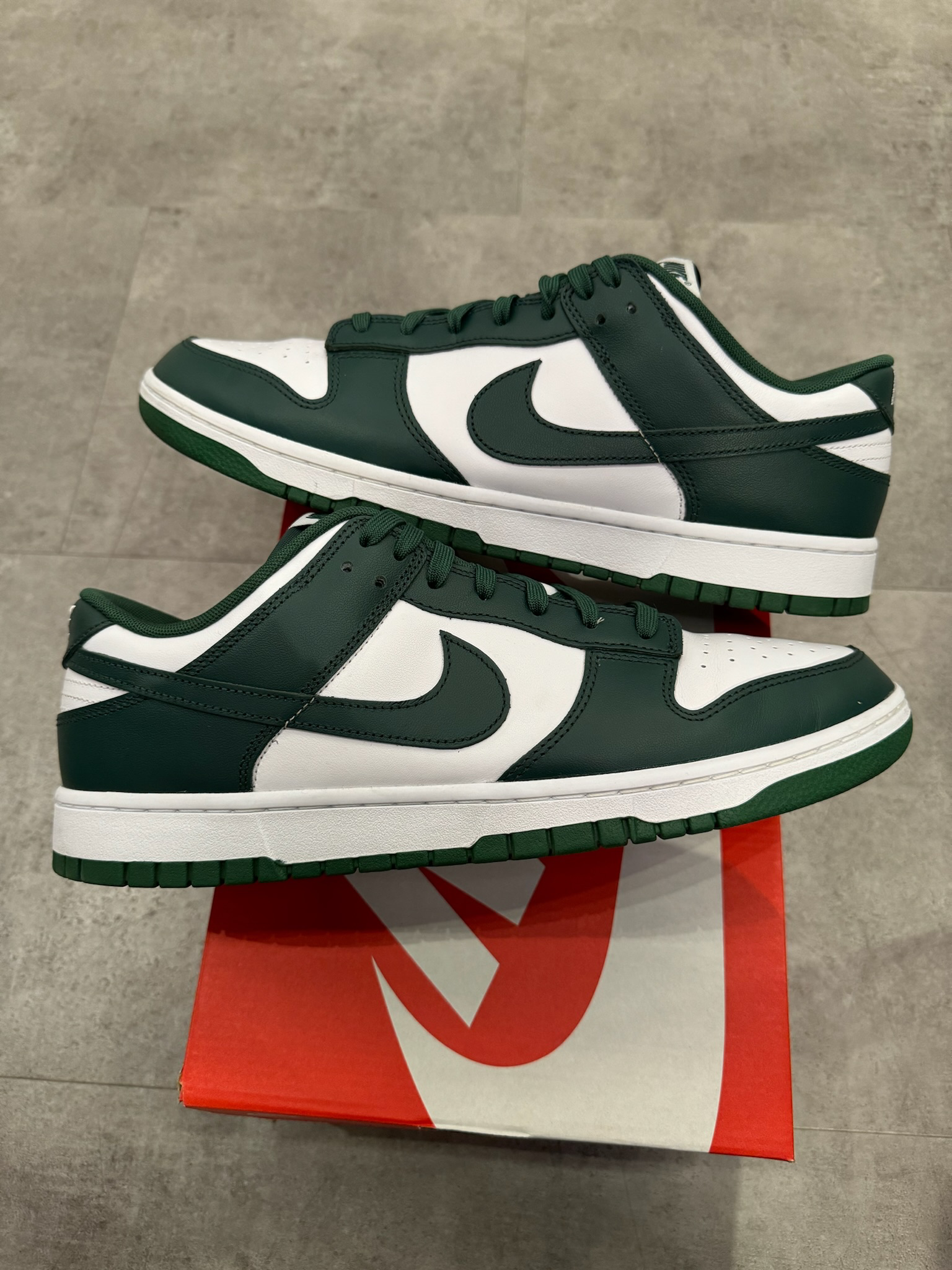 Nike Dunk Low Spartan Michigan State (Preowned Size 13)