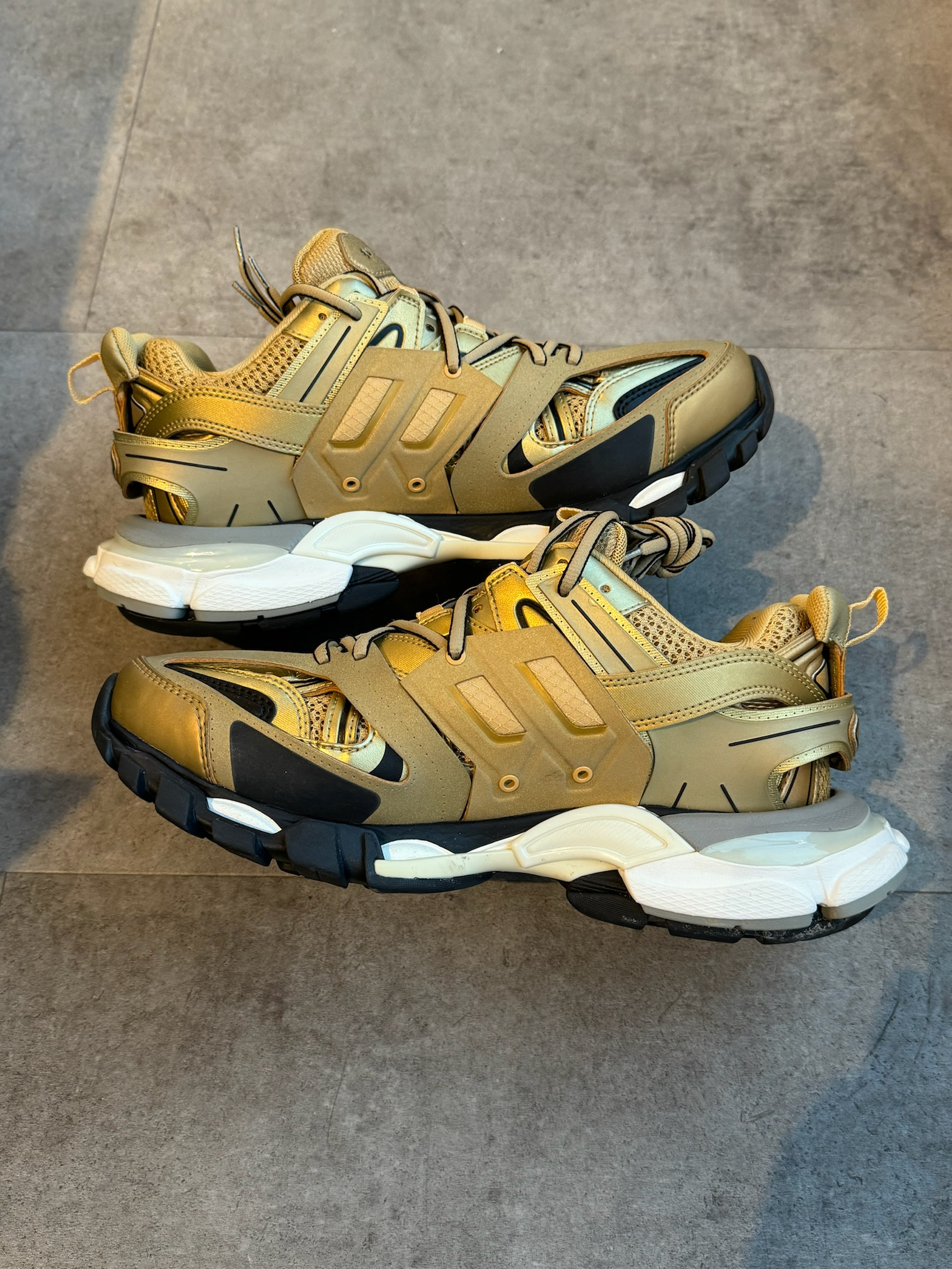 Balenciaga Track Trainer Metallic Gold (Preowned Size 40/FITS8-9)