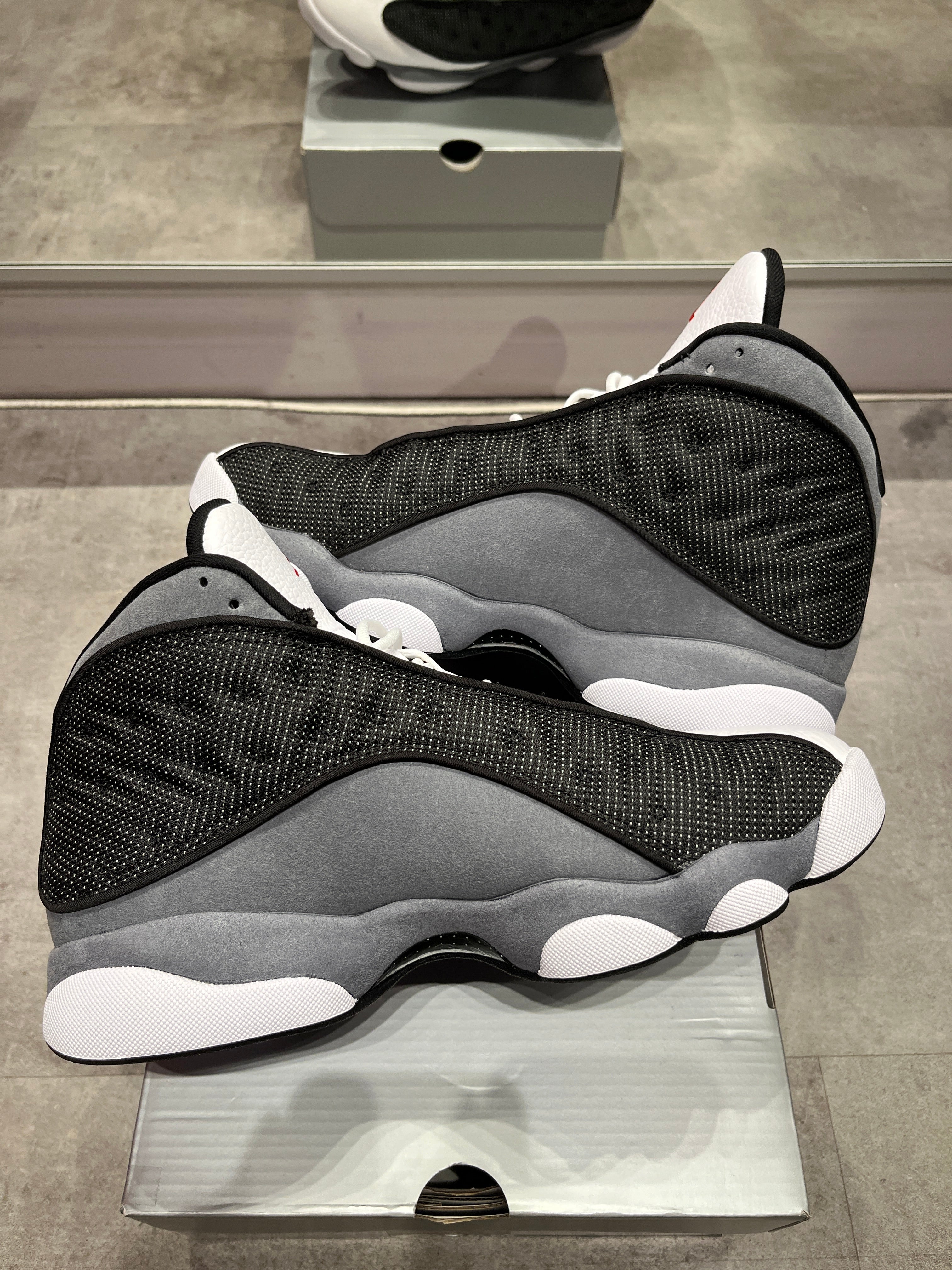 Jordan 13 Retro Black Flint (Preowned Size 9)