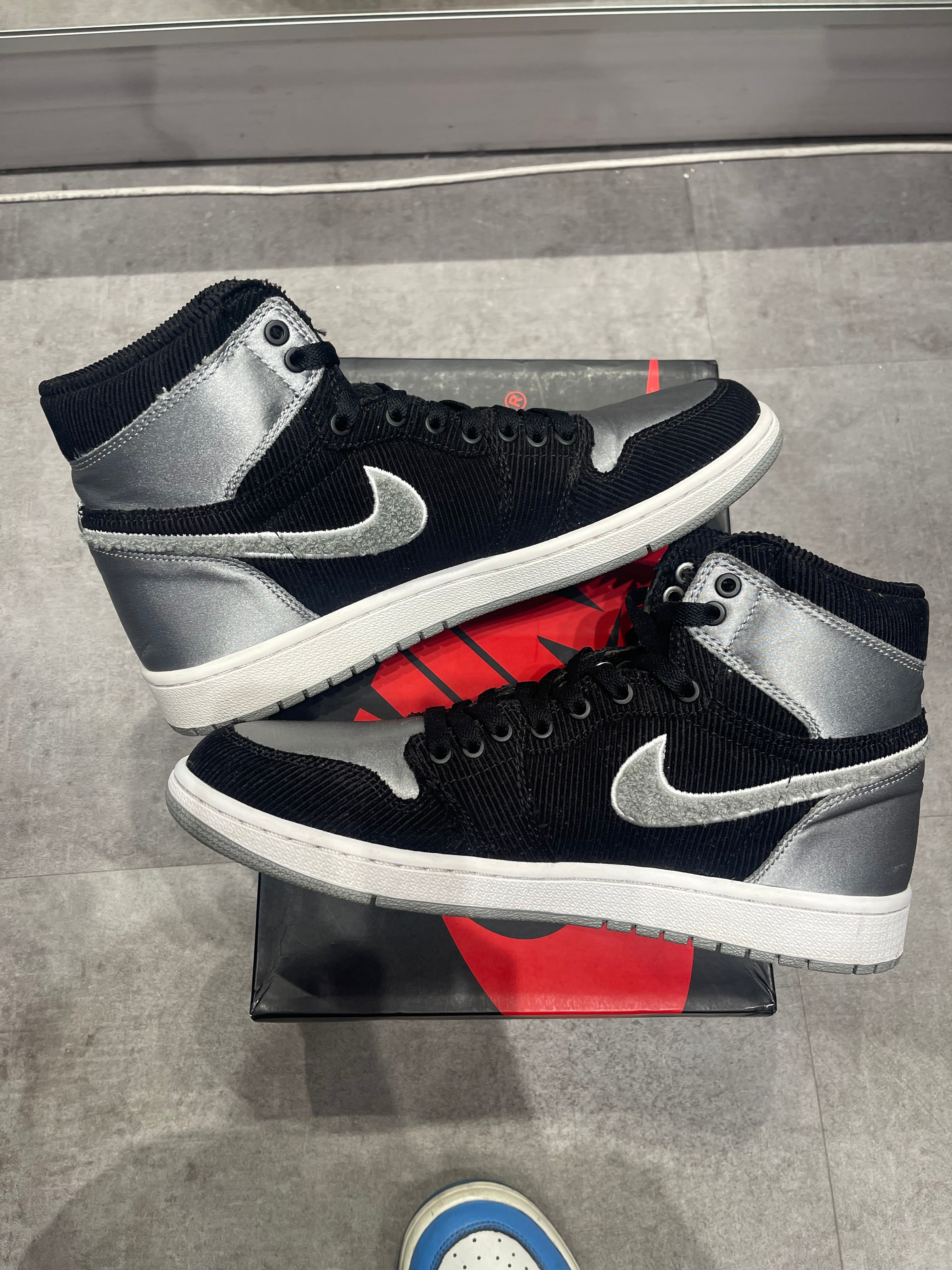 Jordan 1 Retro High Aleali May Shadow (Preowned)