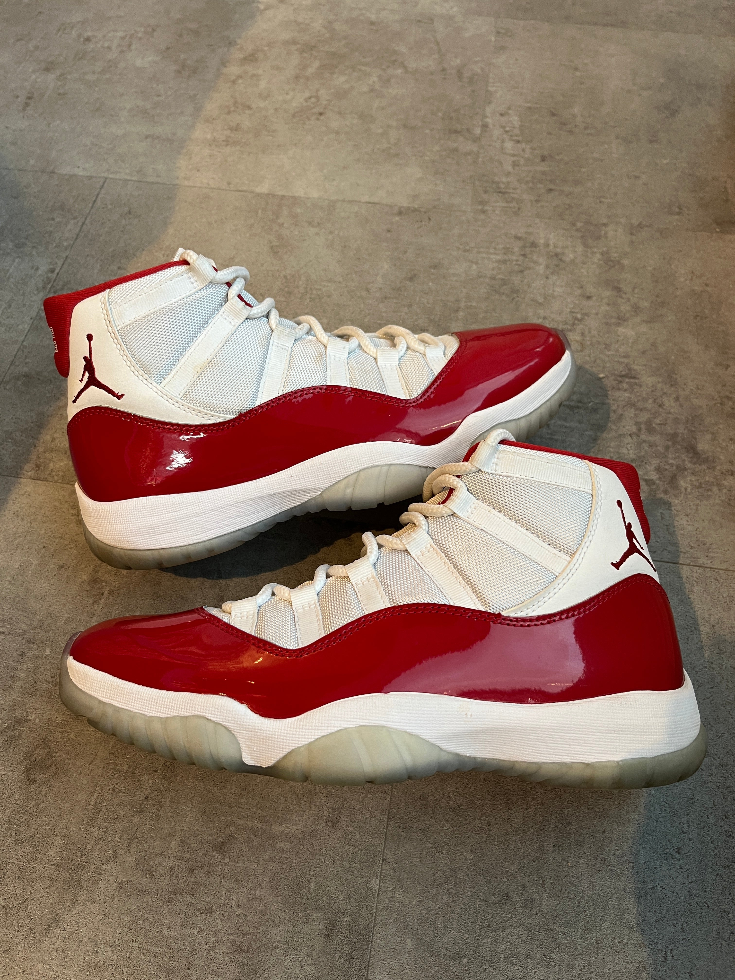 Jordan 11 Retro Cherry (Preowned Size 10)