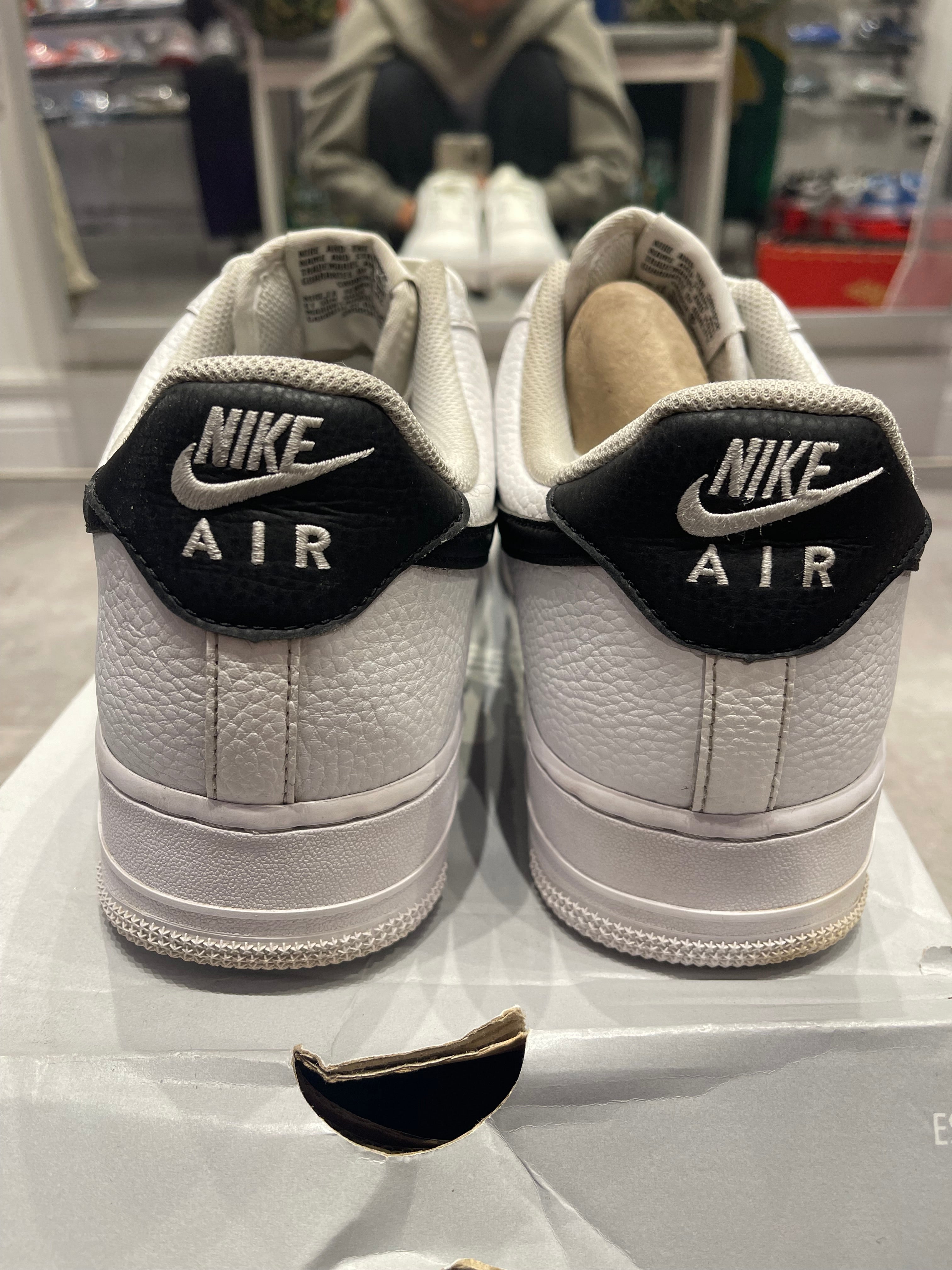 Nike Air Force 1 Low White Black Pebbled Swoosh (Preowned)