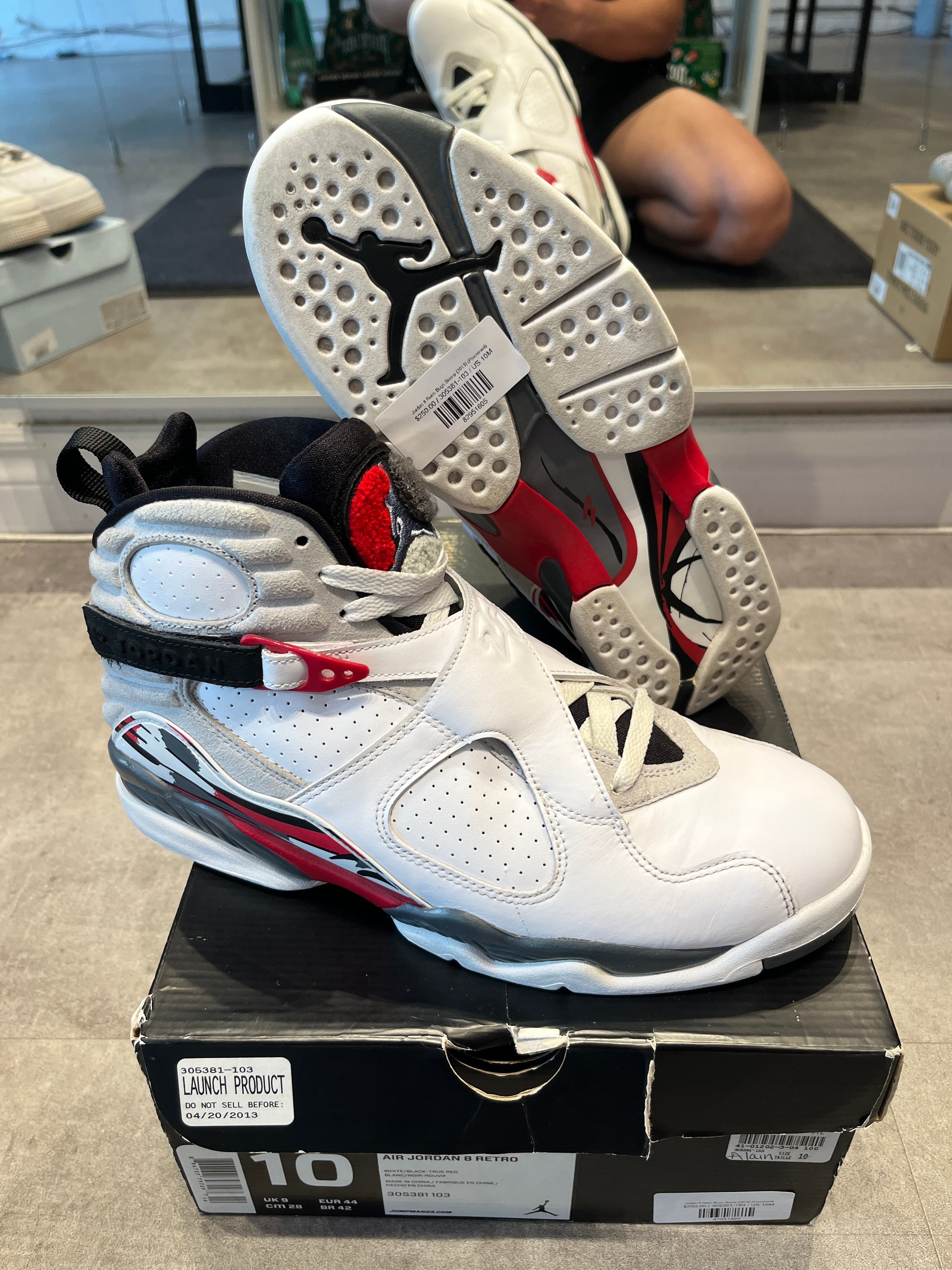 Jordan 8 Retro Bugs Bunny (2013) (Preowned)