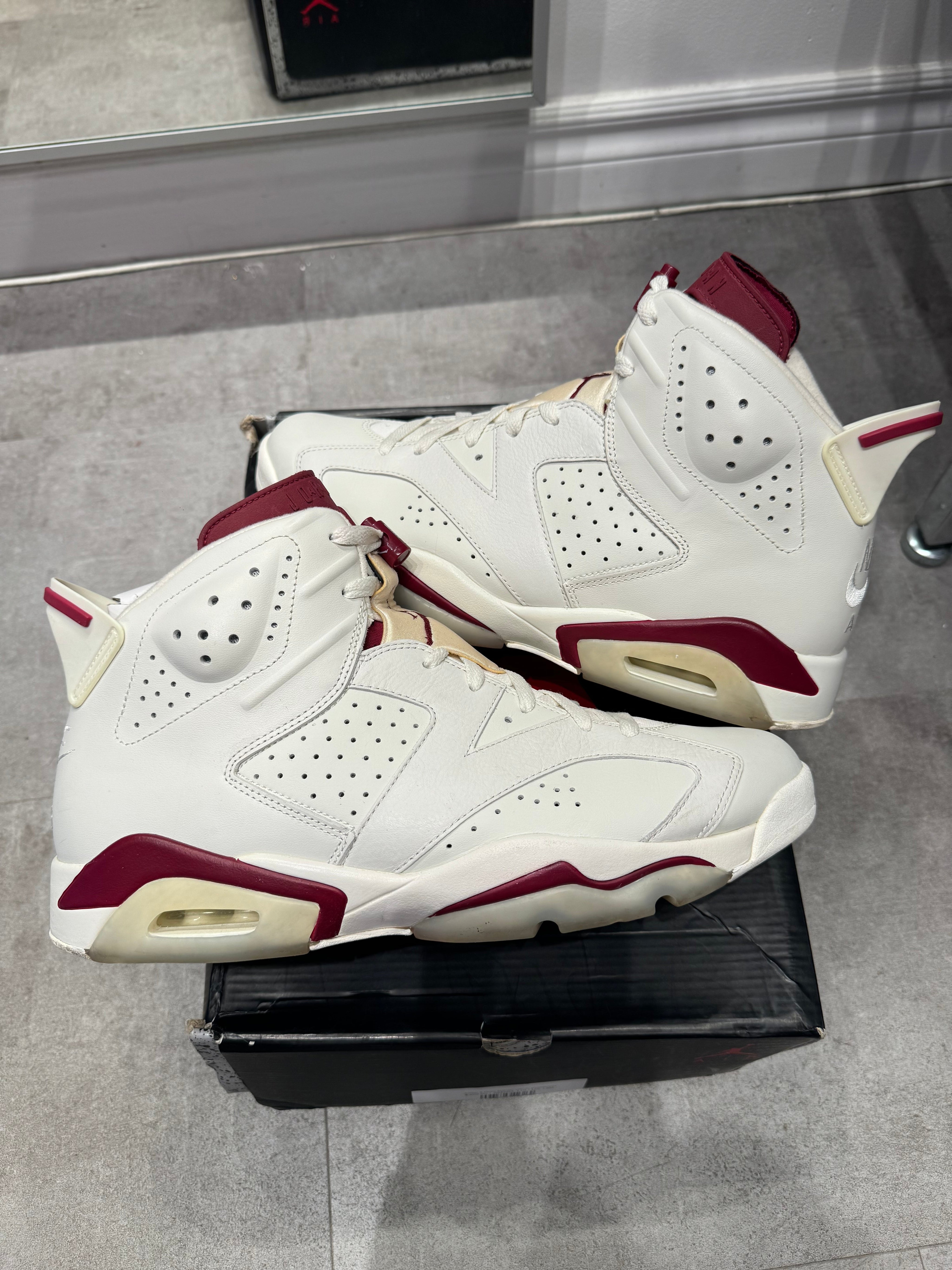 Jordan 6 Retro Maroon (2015) (Preowned)