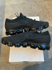 Nike Air Vapormax Triple Black 2.0 (Preowned)