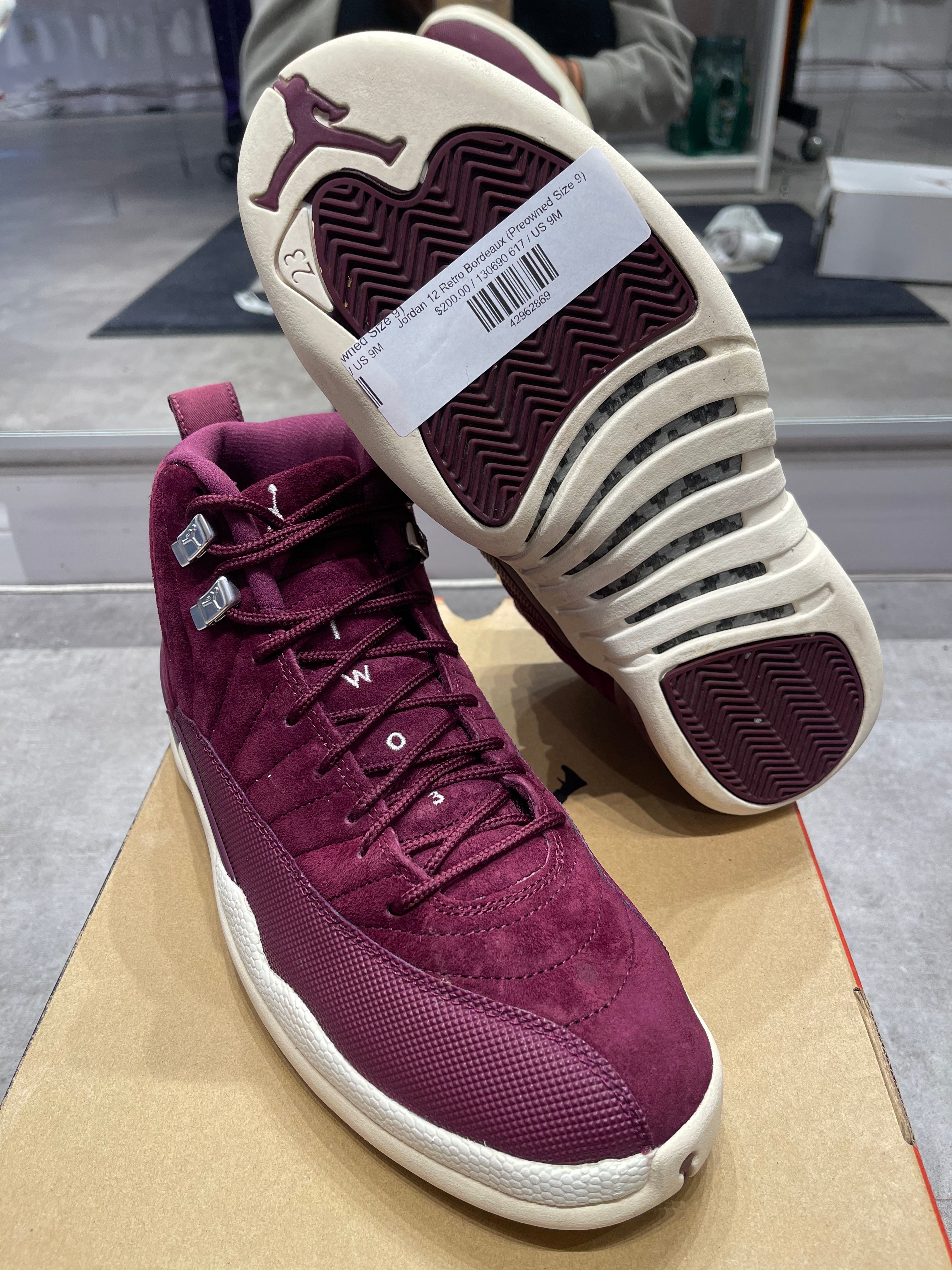 Jordan 12 Retro Bordeaux (Preowned Size 9)