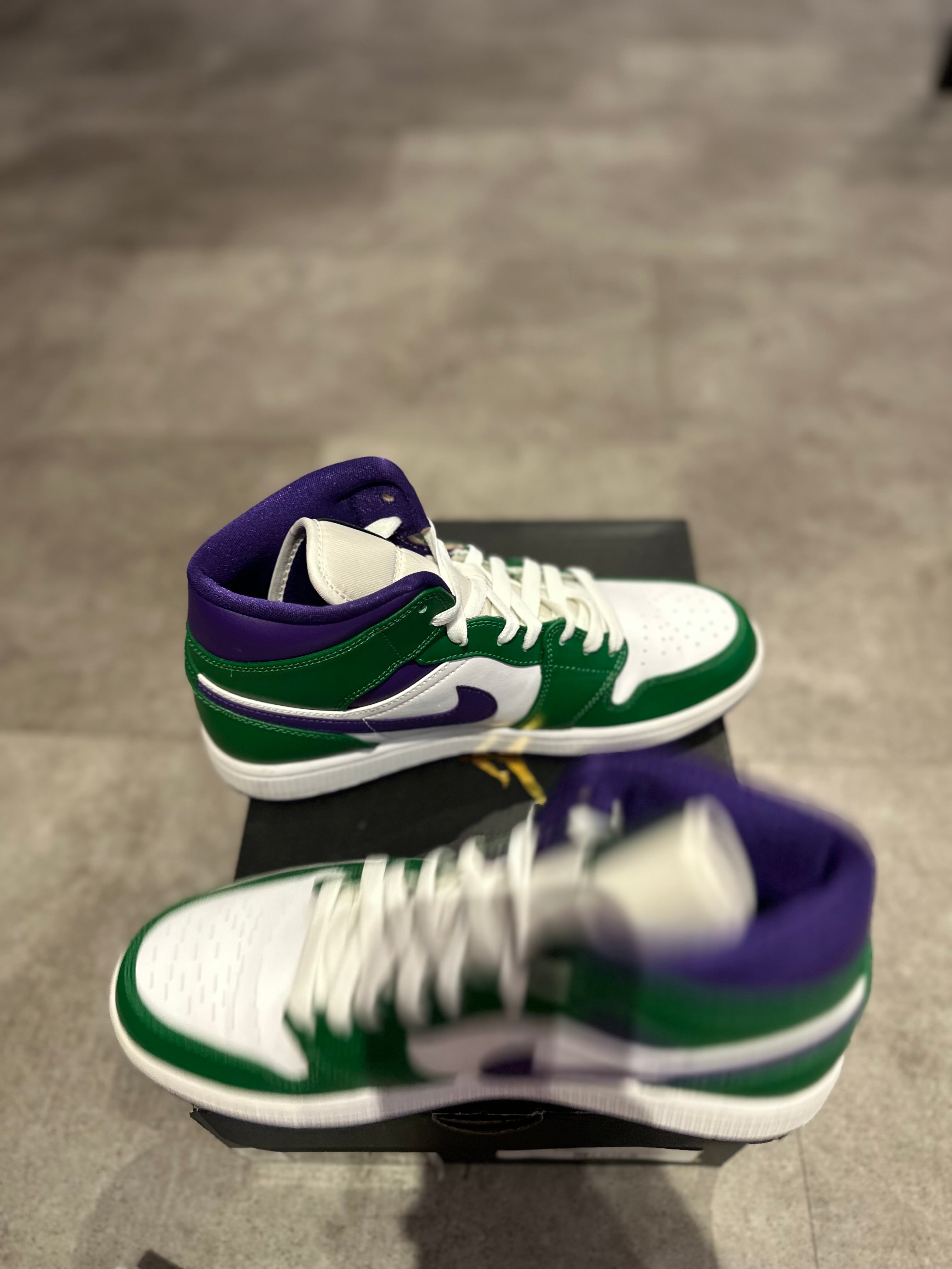 Jordan 1 Mid Incredible Hulk (Preowned)