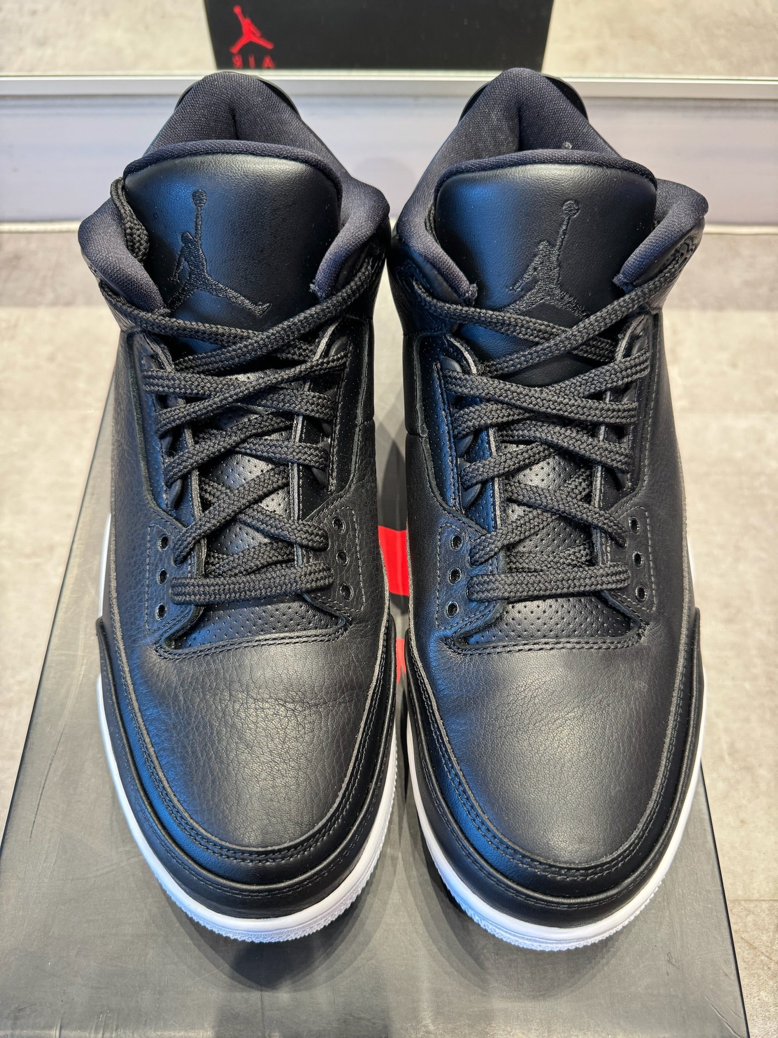 Jordan 3 Retro Cyber Monday (2016) (Preowned)