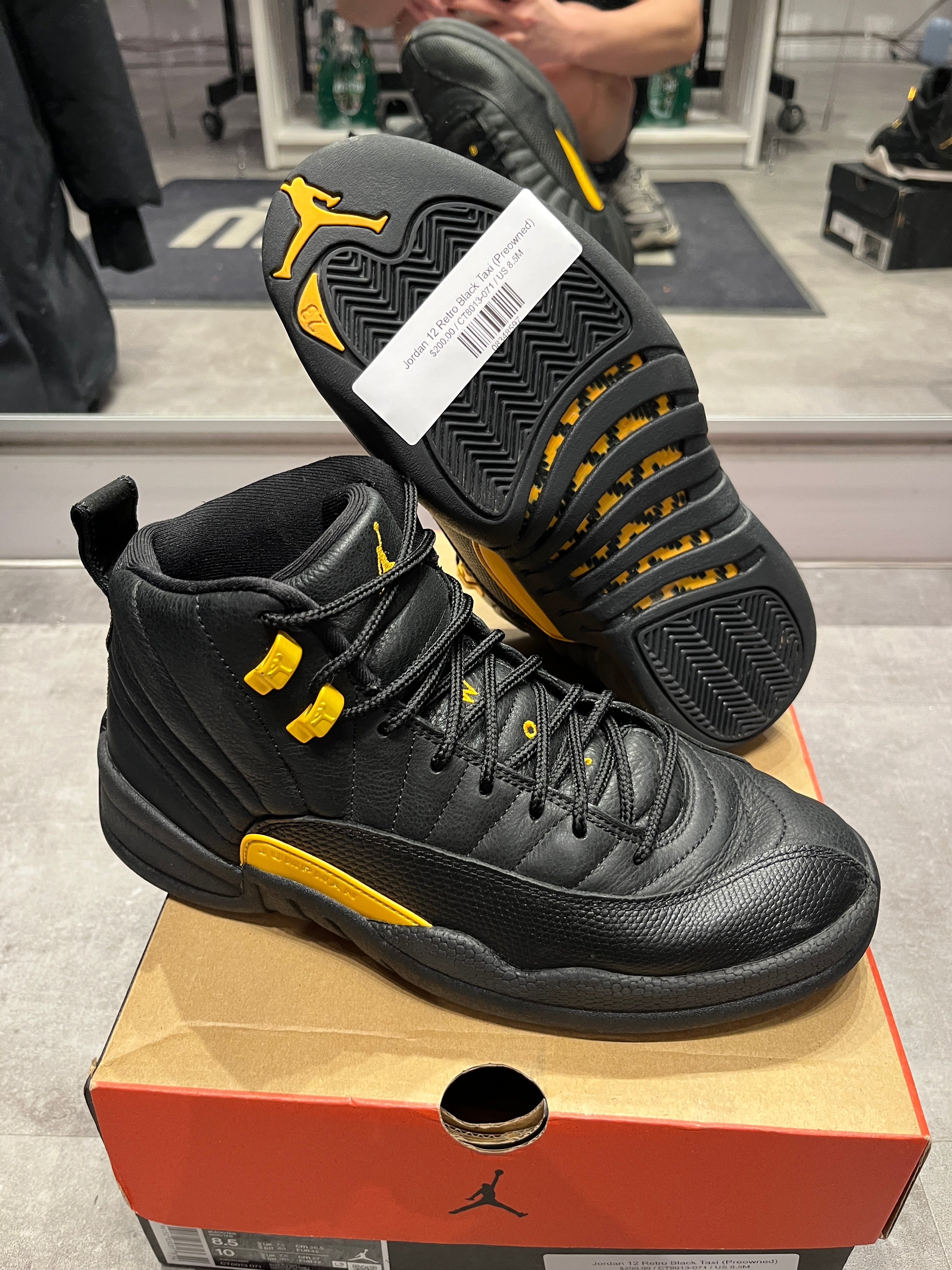 Jordan 12 Retro Black Taxi (Preowned)