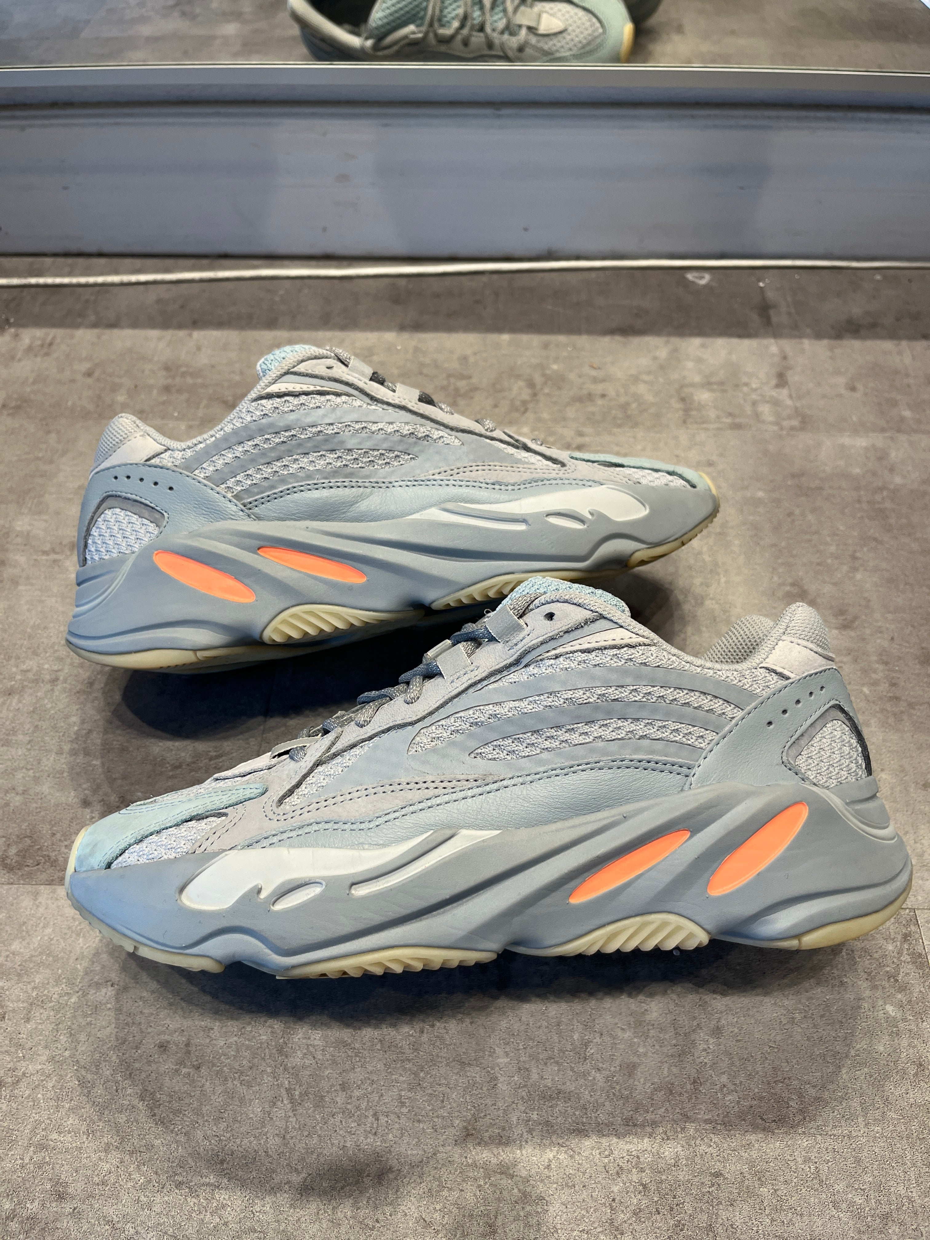 Adidas Yeezy Boost 700 V2 Inertia (Preowned)