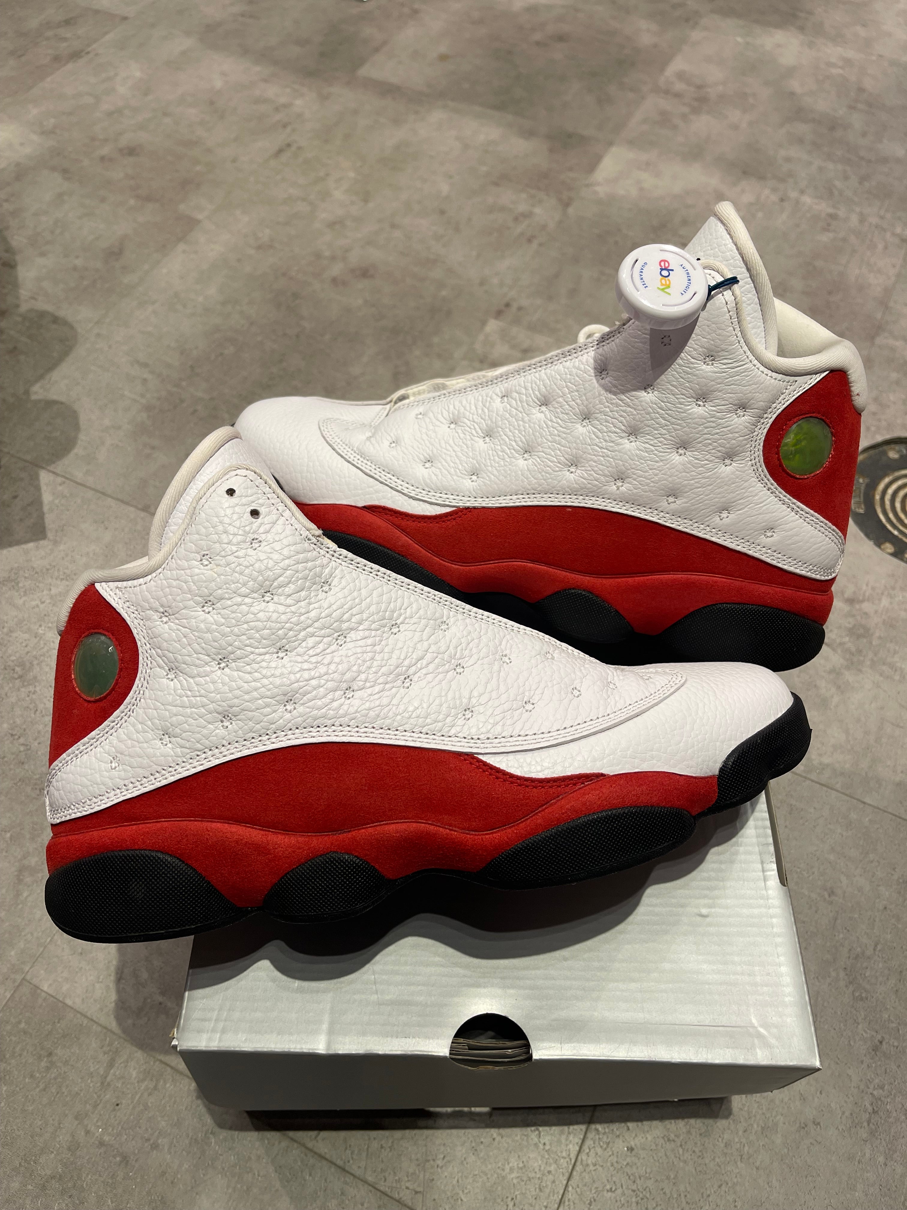 Jordan 13 Retro OG Chicago (2017) (Preowned Size 11)