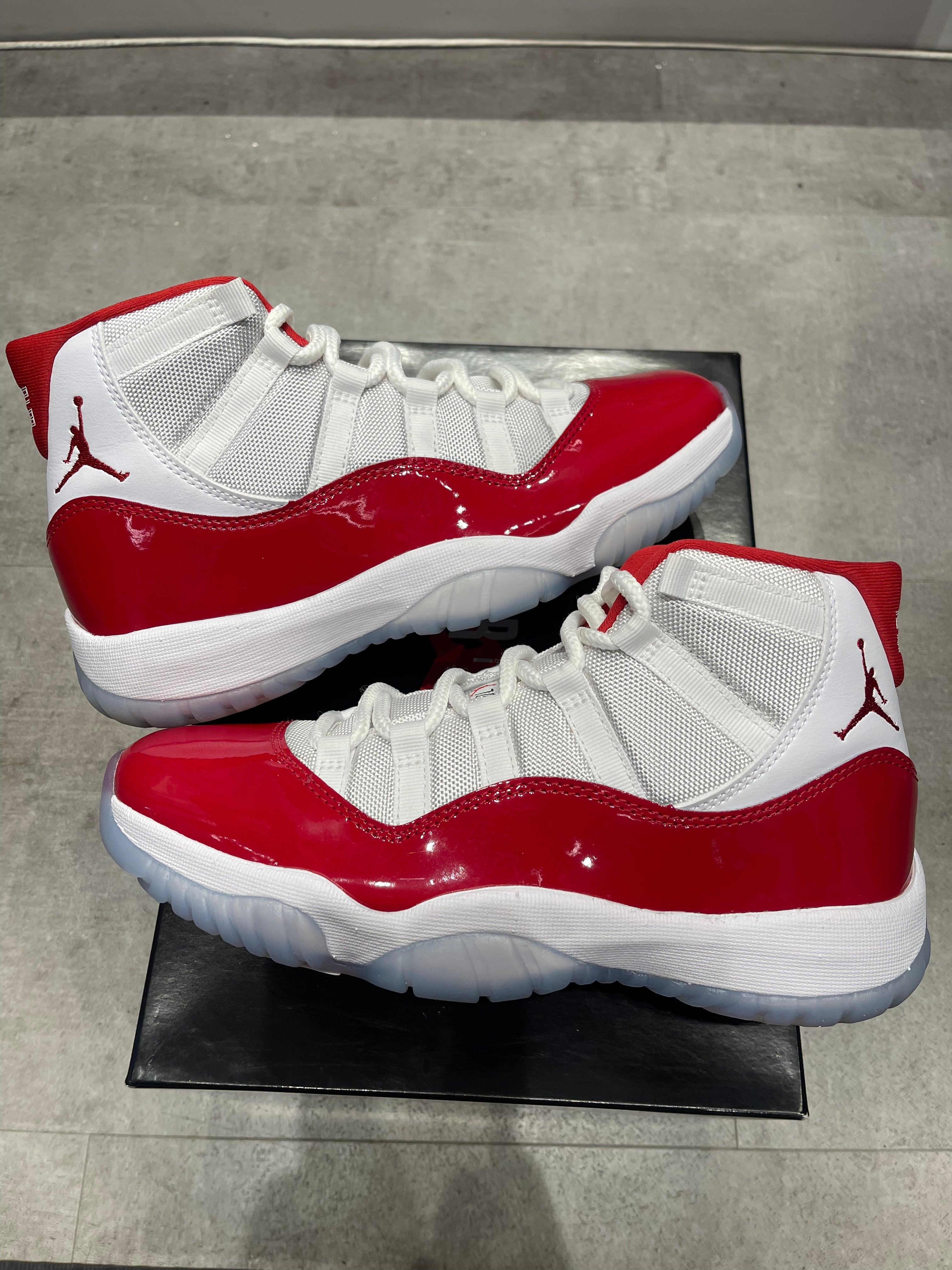 Jordan 11 Retro Cherry (Preowned Size 8)