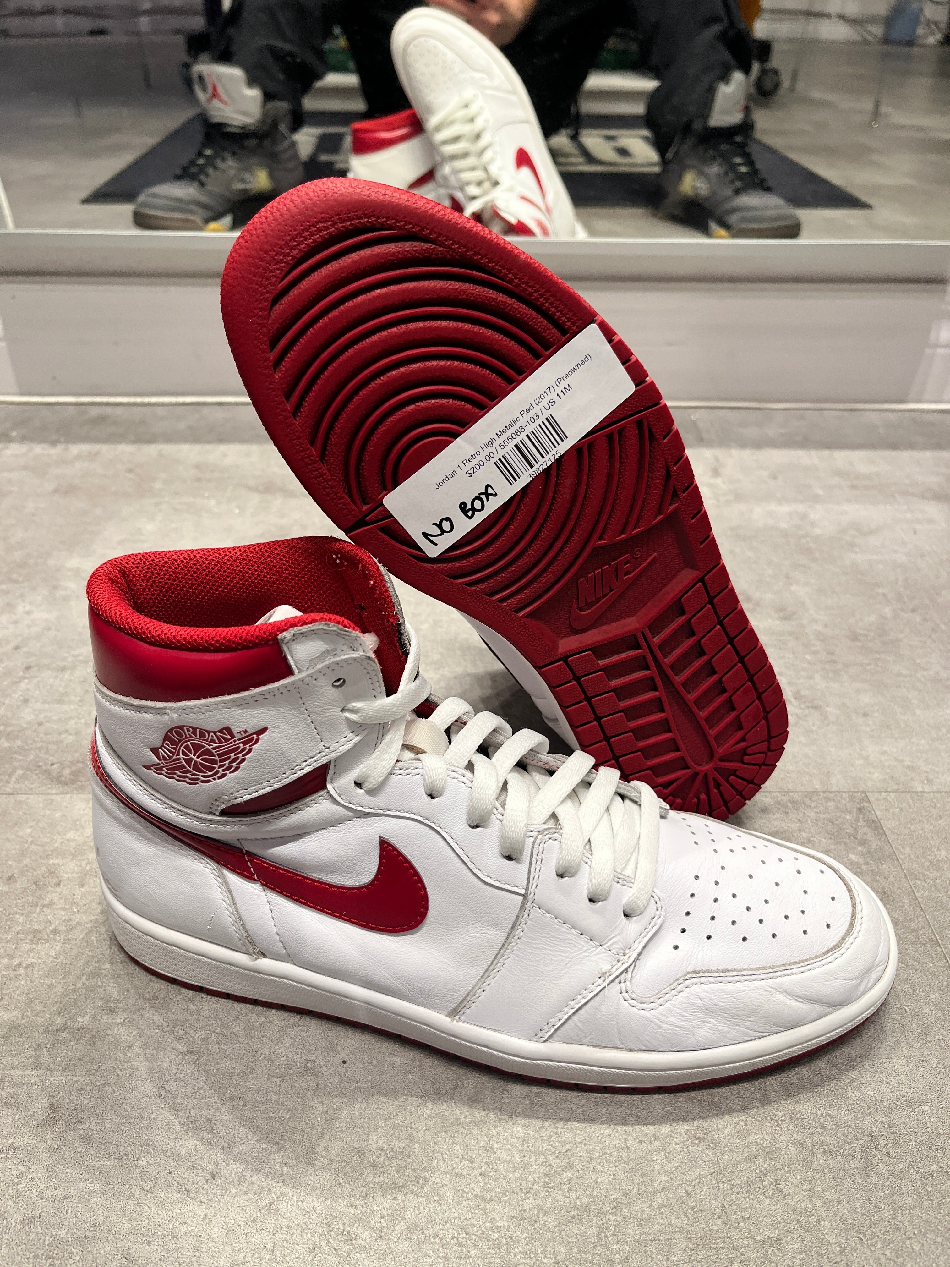 Jordan 1 Retro High Metallic Red (2017) (Preowned)