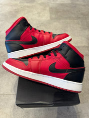 Jordan 1 Mid Reverse Bred (GS) (Preowned Size 6y)