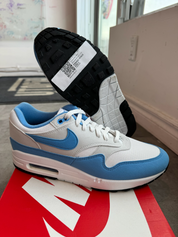 Nike Air Max 1 White University Blue (Preowned size 9.5)