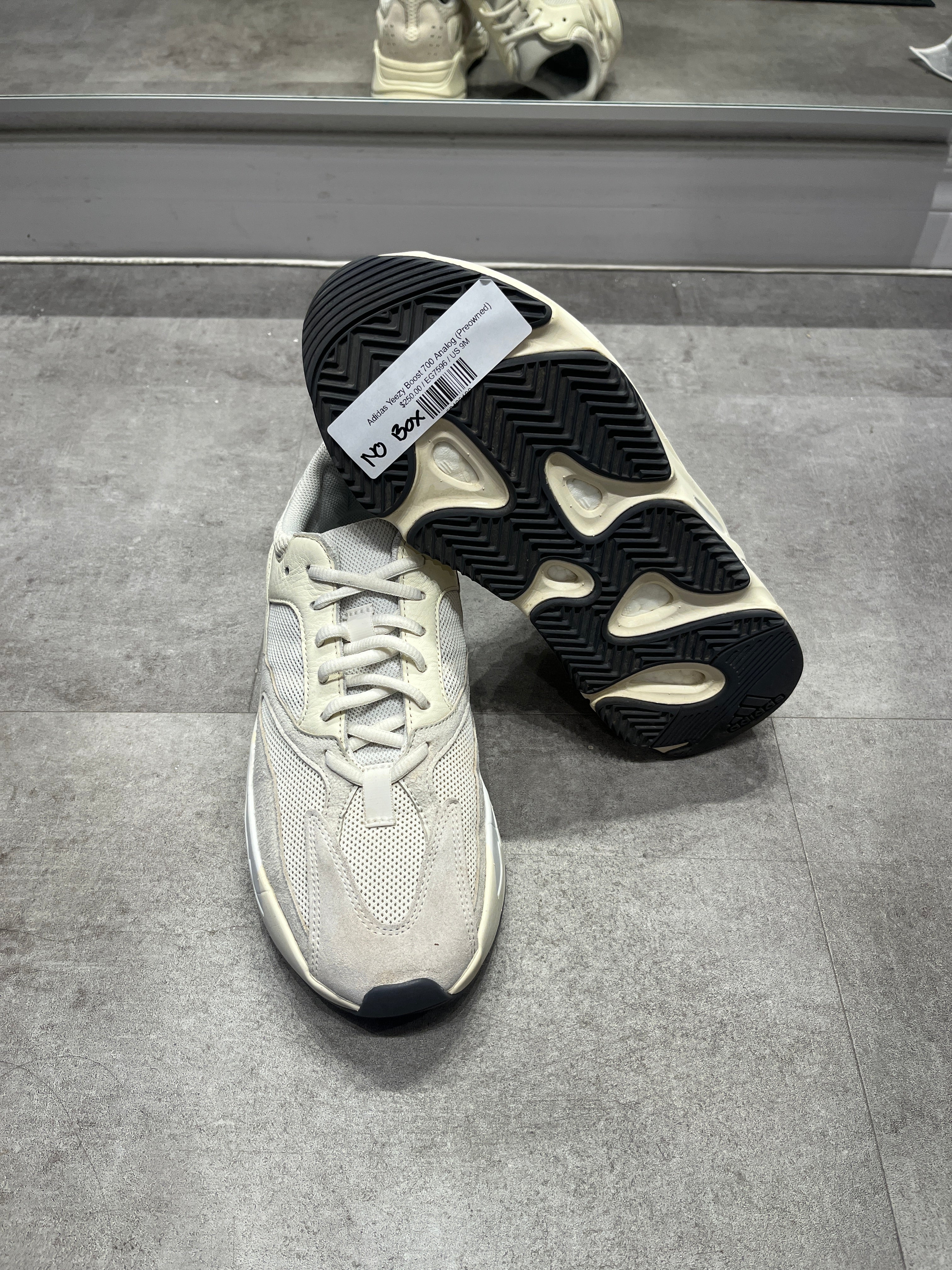 Adidas Yeezy Boost 700 Analog (Preowned Size 9)