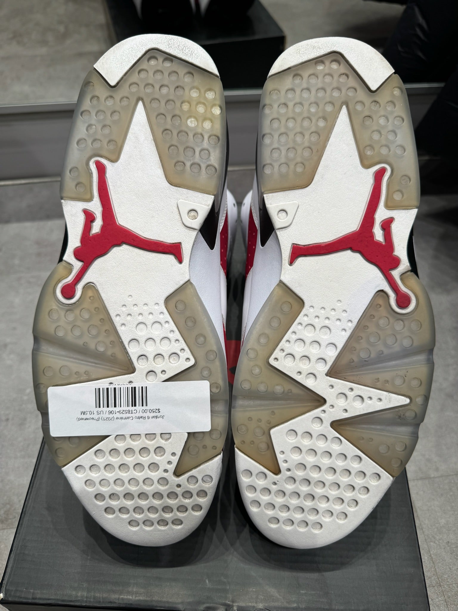 Jordan 6 Retro Carmine (2021) (Preowned)