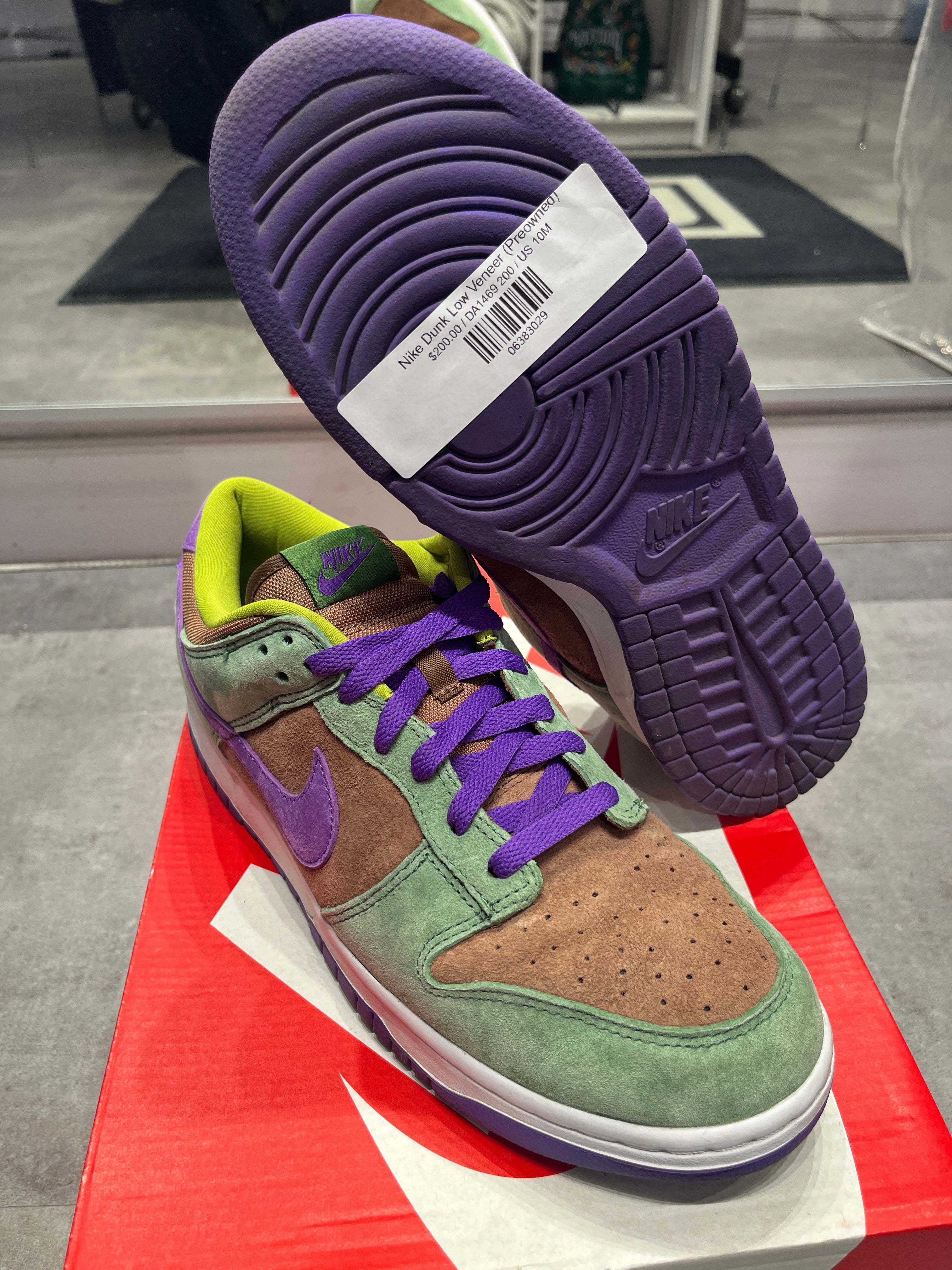 Nike Dunk Low Veneer (Preowned Size 10)