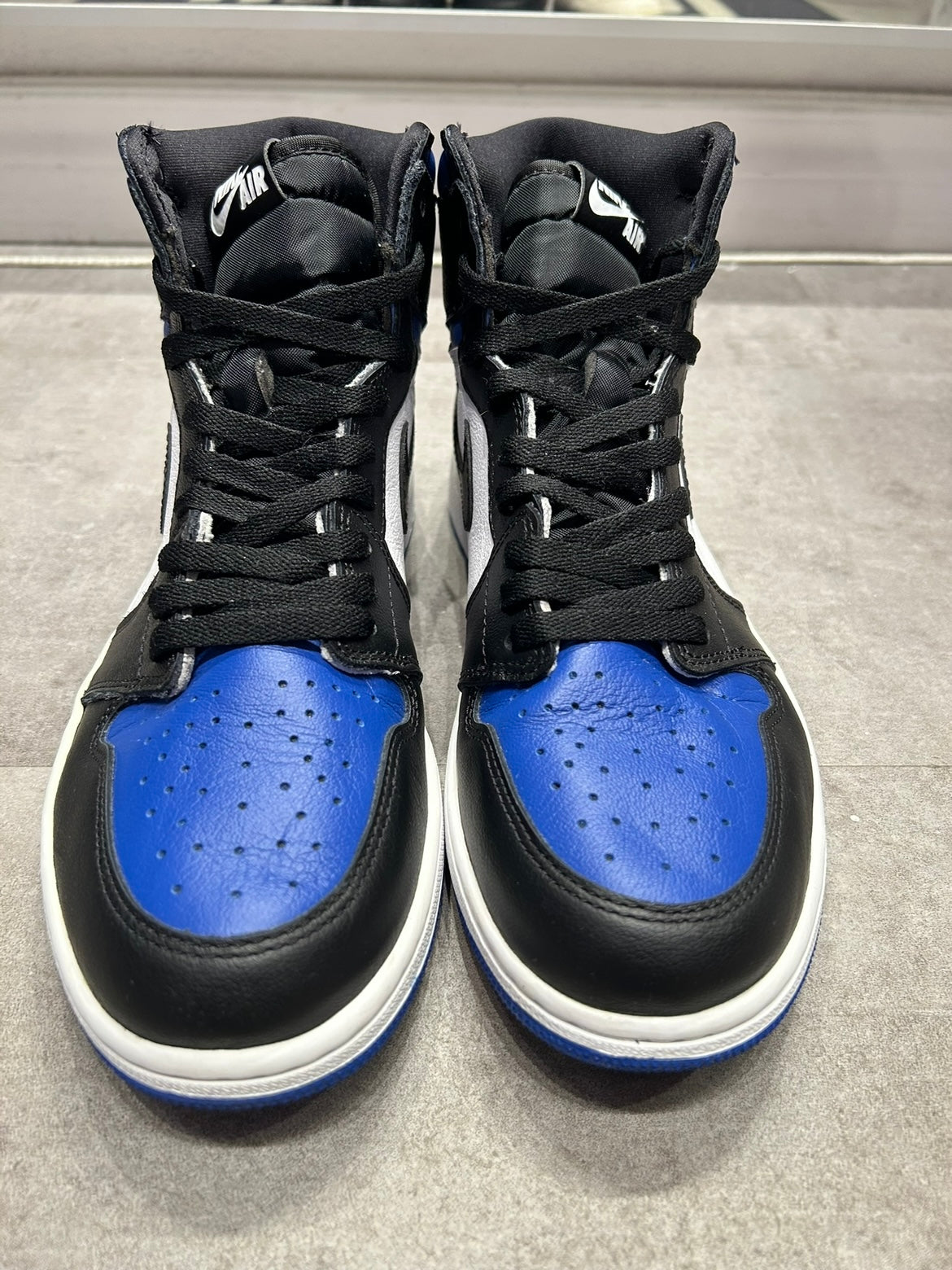 Jordan 1 Retro High Royal Toe (Preowned Size 10.5)