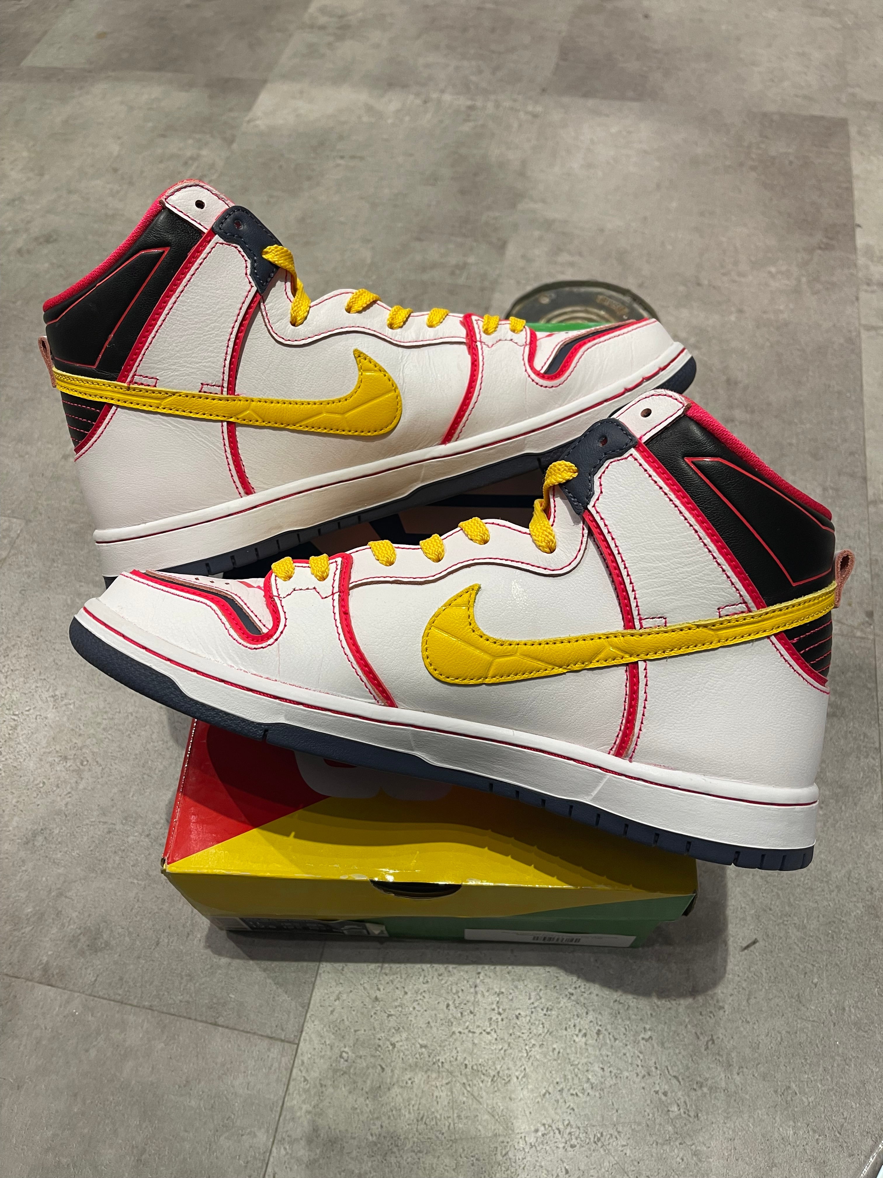 Nike SB Dunk High RX-0 Unicorn Gundam (Preowned)