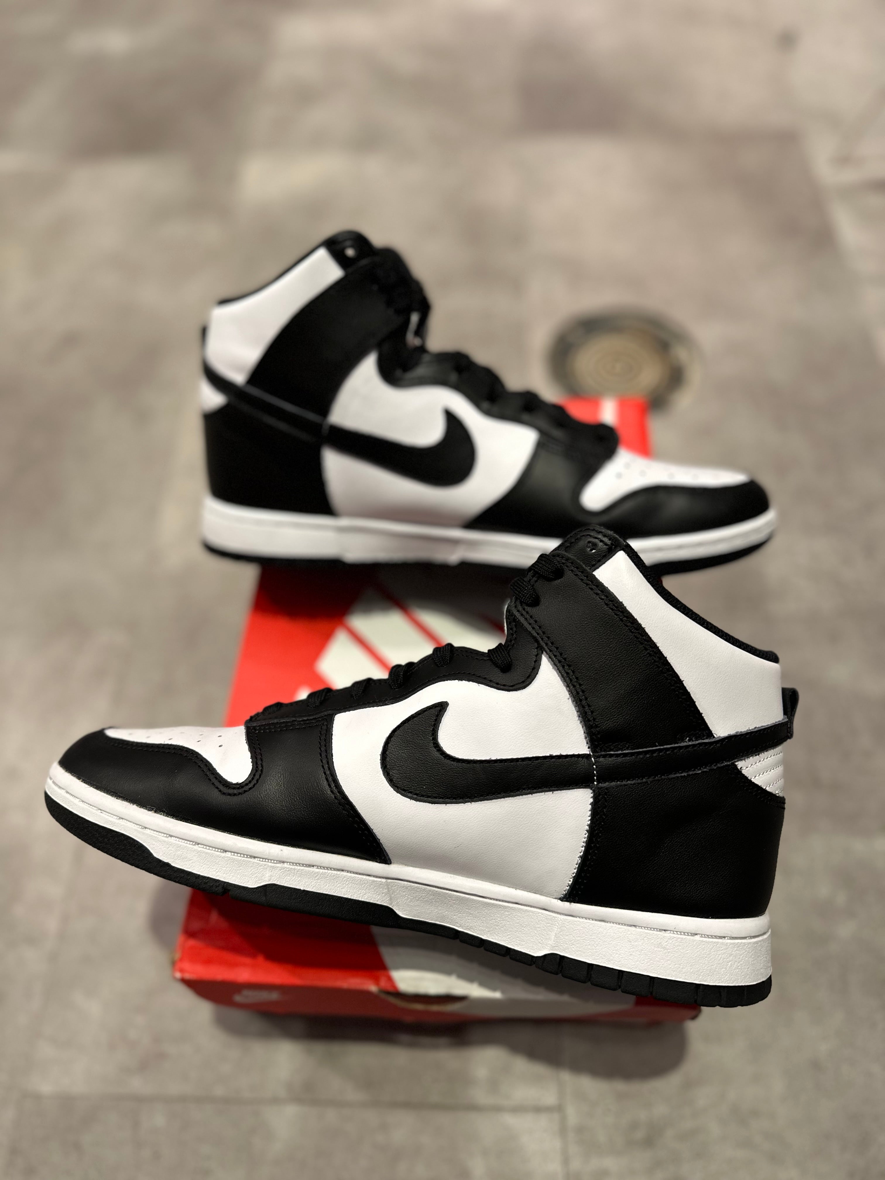 Nike Dunk High Panda Black White (Preowned)