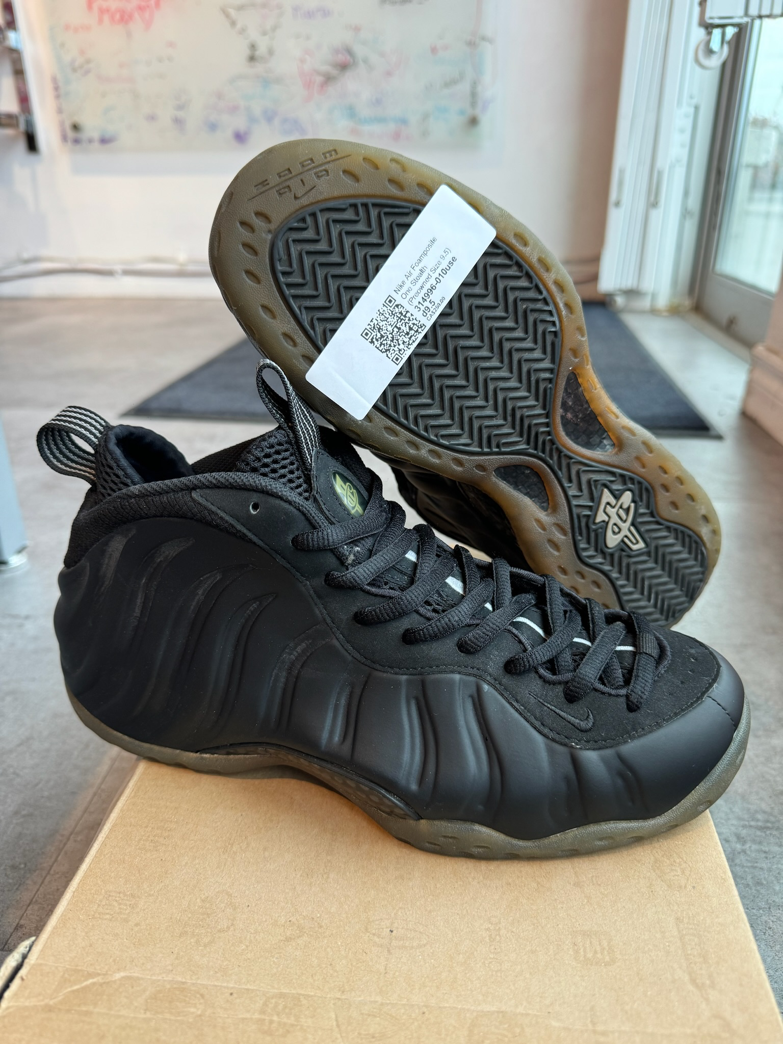 Nike Air Foamposite One Stealth (Preowned Size 9.5)