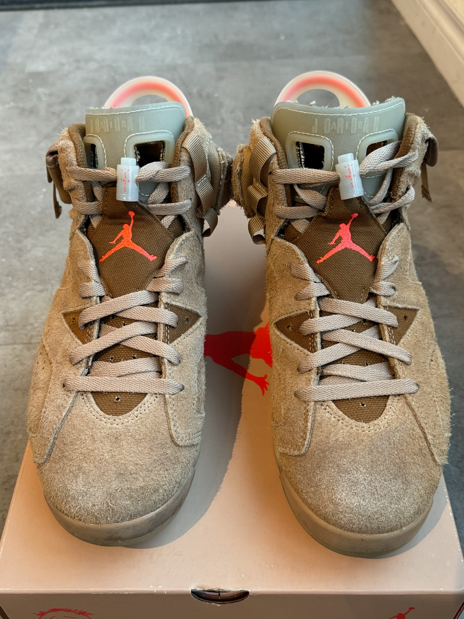 Jordan 6 Retro Travis Scott British Khaki (Preowned Size 8.5)