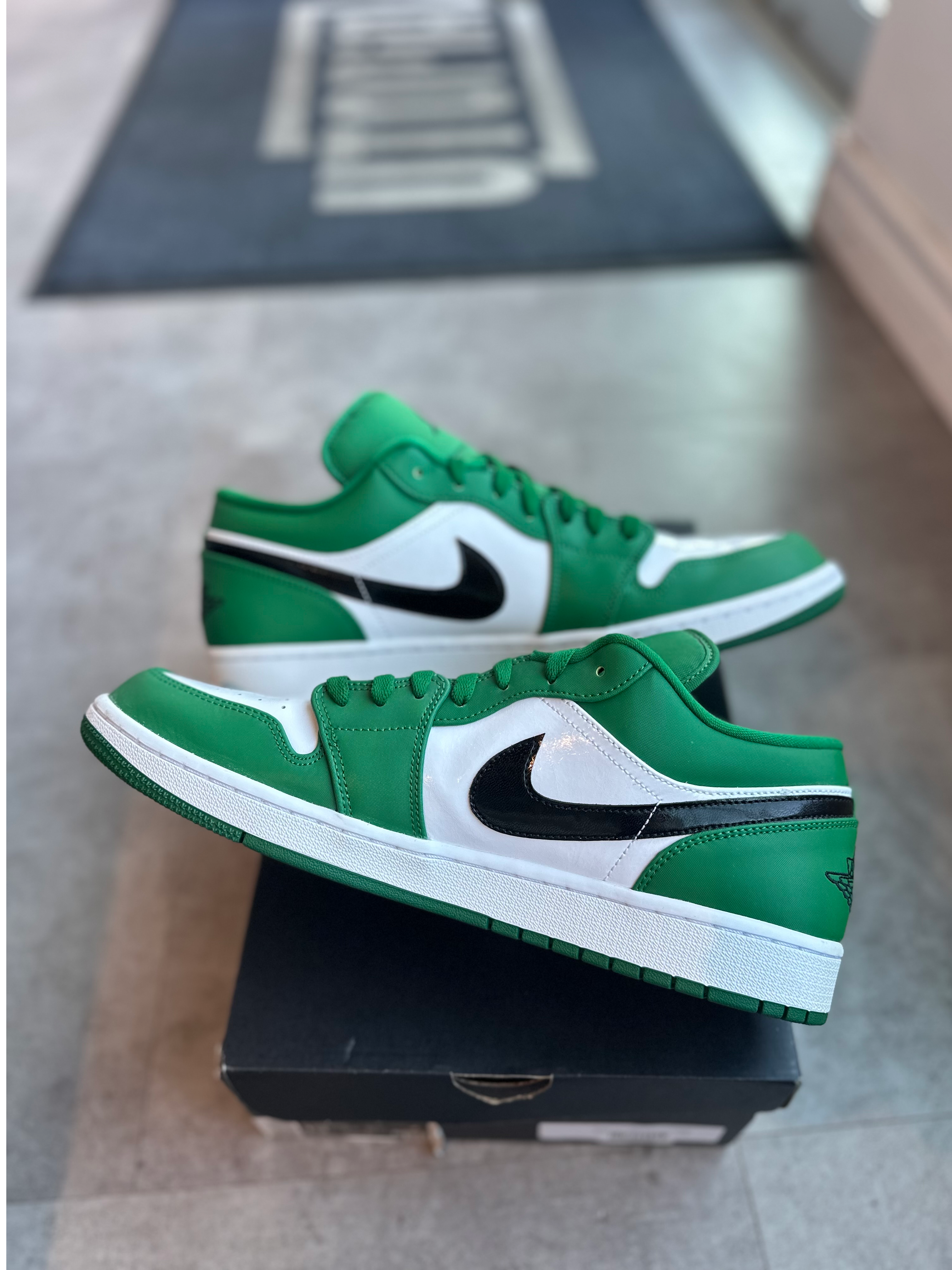 Jordan 1 Low Pine Green (Preowned)