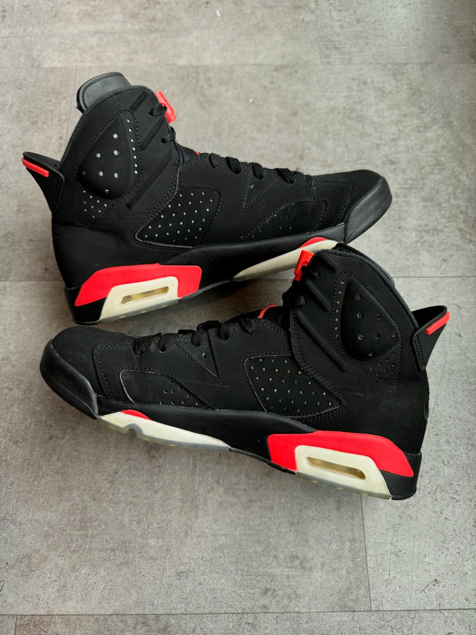 Jordan 6 Retro Black Infrared (2019) (Preowned Size 11)