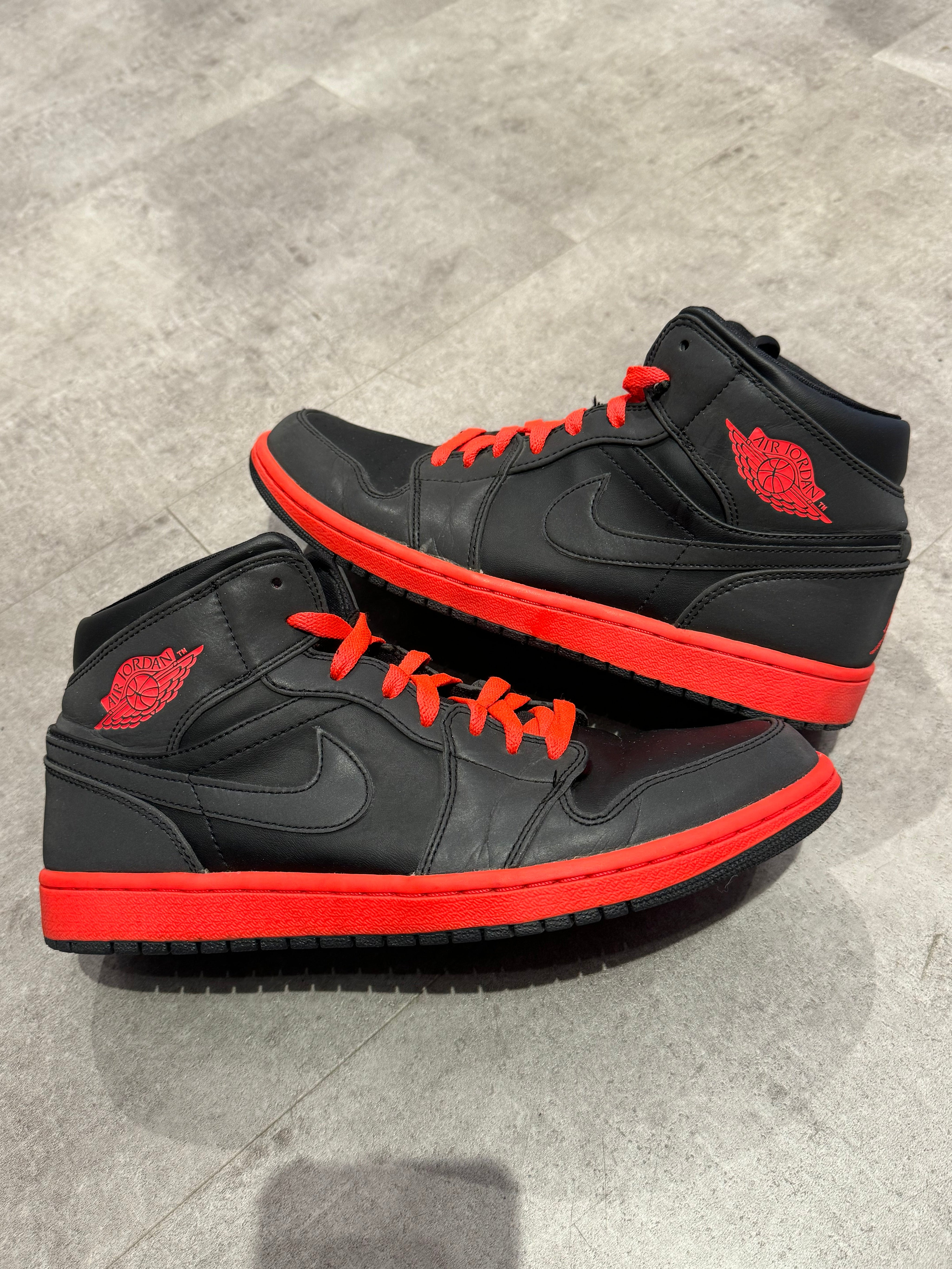 Jordan 1 Mid Black Infrared (Preowned)