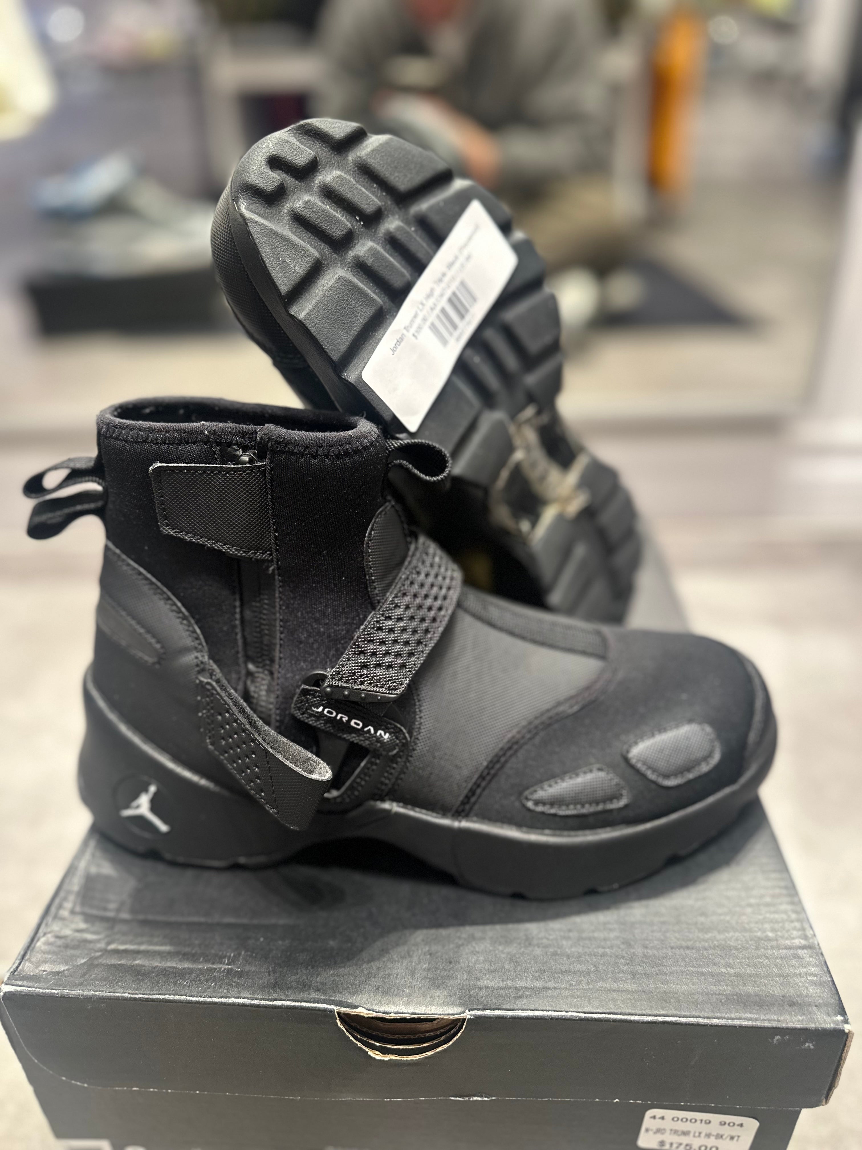 Jordan Trunner LX High Triple Black (Preowned)