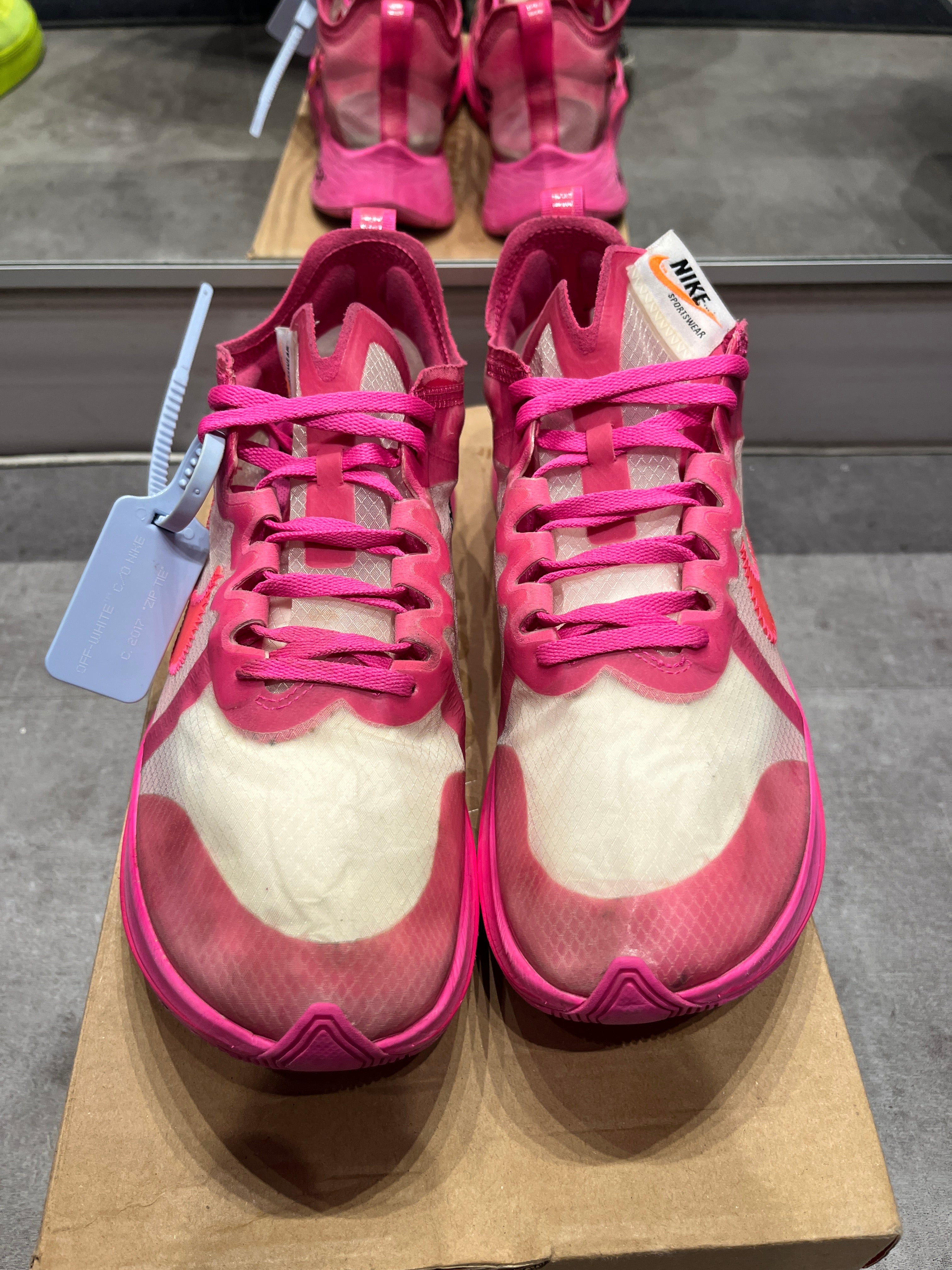 Nike Zoom Fly SP Off-White Tulip Pink (Preowned Size 8.5)