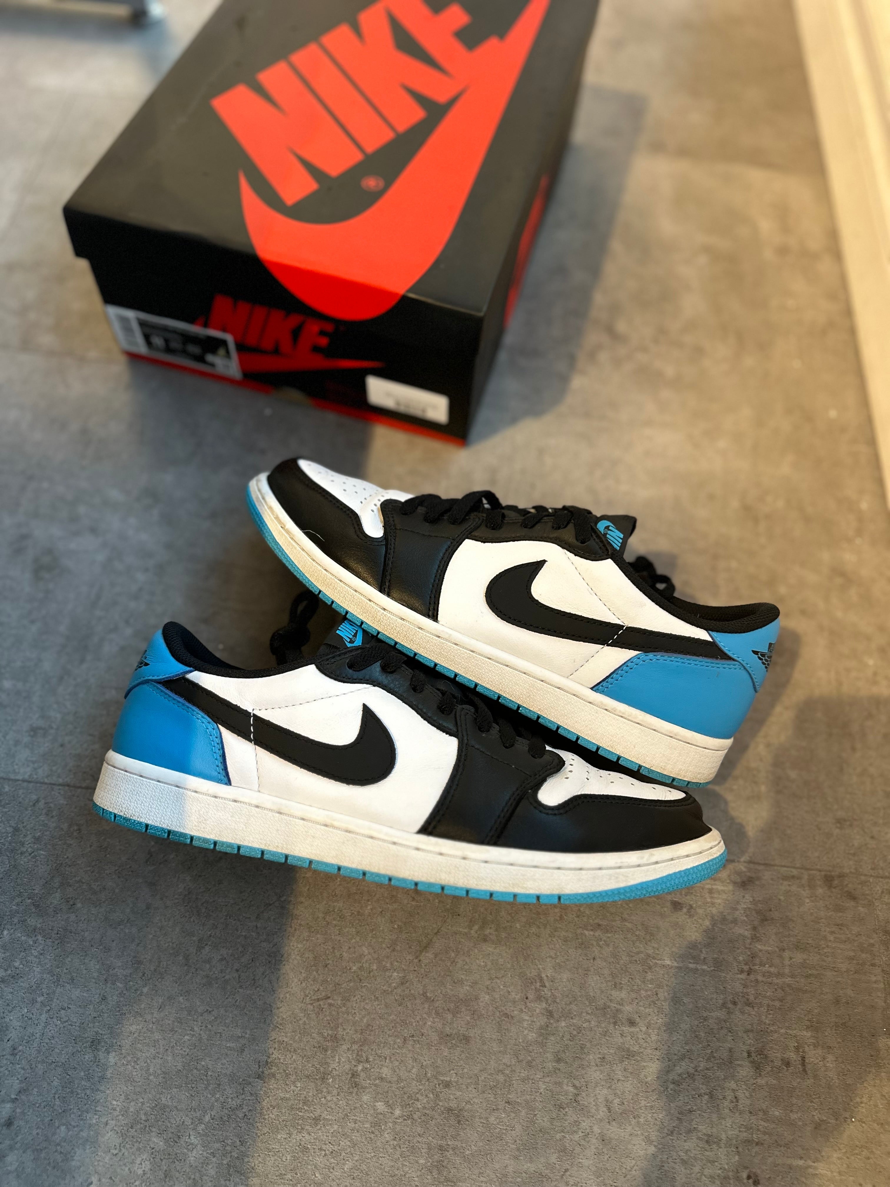 Jordan 1 Low OG Powder Blue (Preowned)