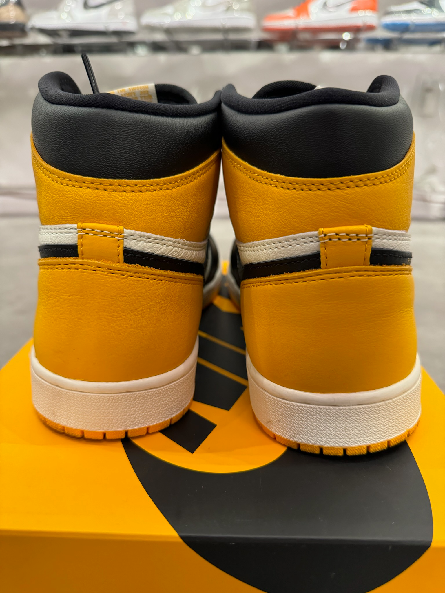 Jordan 1 Retro High OG Taxi (Preowned Size 10)