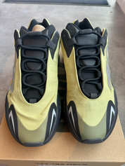 adidas Yeezy Boost 700 MNVN Resin (Preowned Size 10)