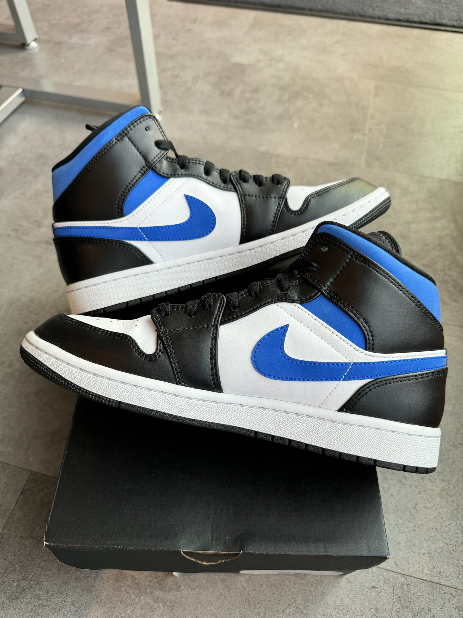 Jordan 1 Mid White Racer Blue (Preowned Size 10)