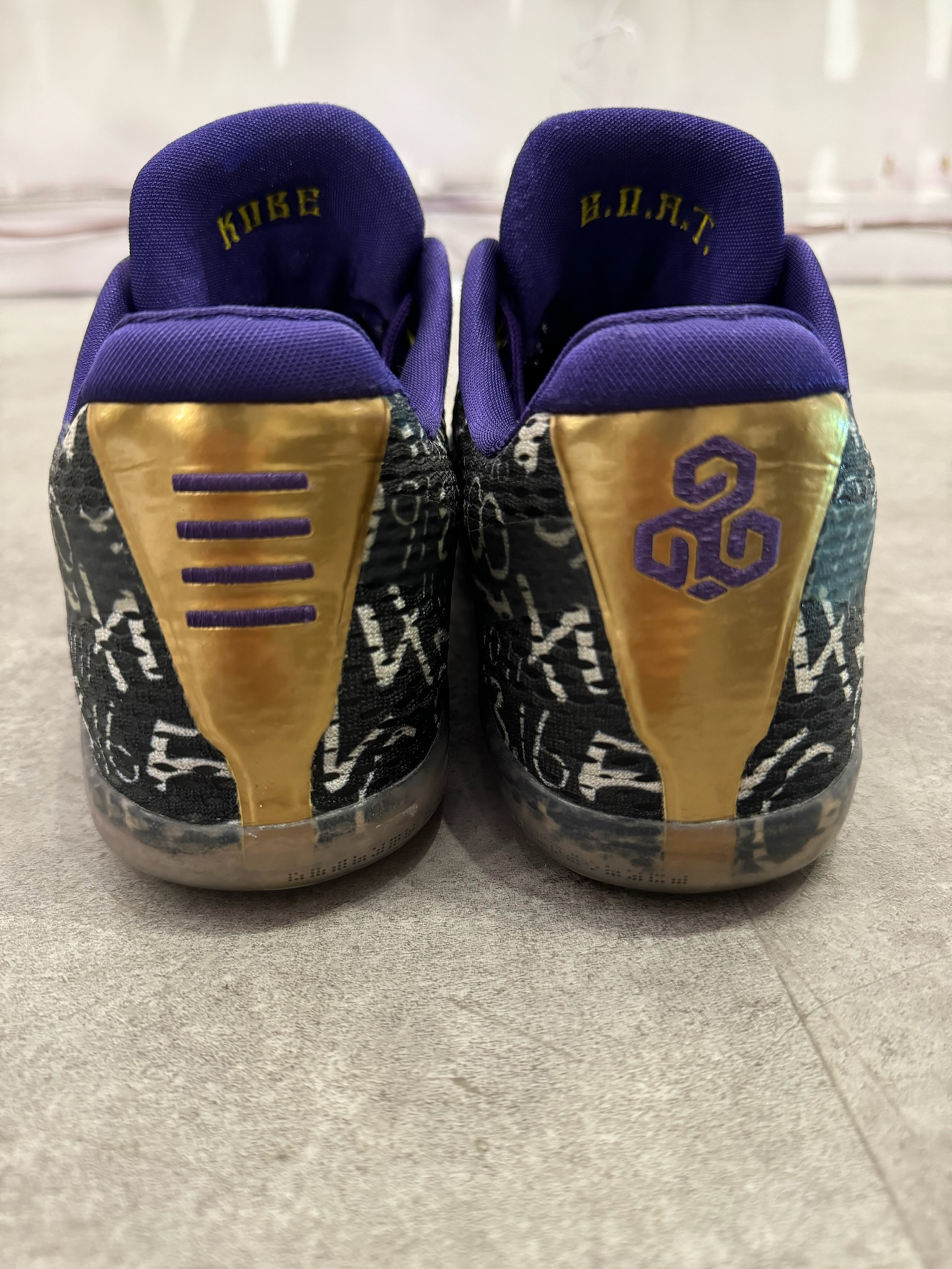 Nike Kobe 11 ID Mamba Day Black Purple Gold (Preowned Size 10.5)