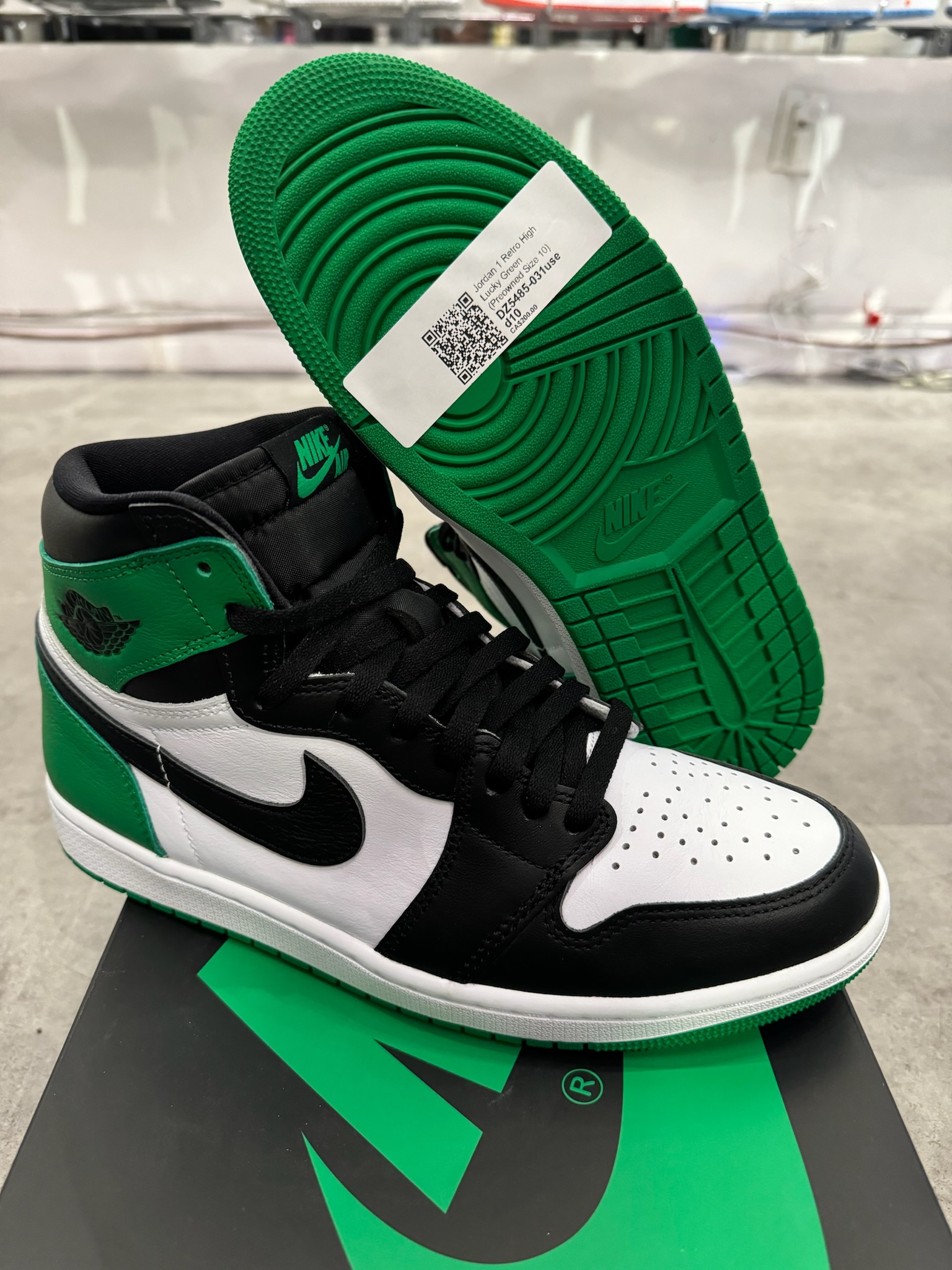 Jordan 1 Retro High Lucky Green (Preowned Size 10)