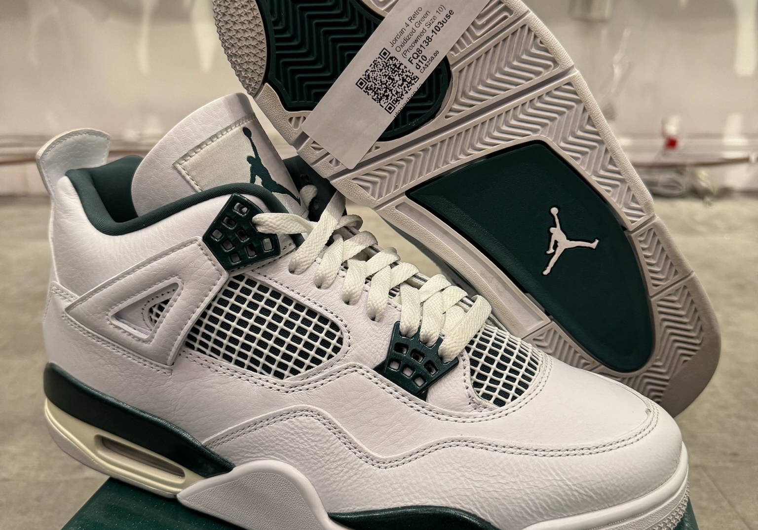 Jordan 4 Retro Oxidized Green (Preowned Size 10)