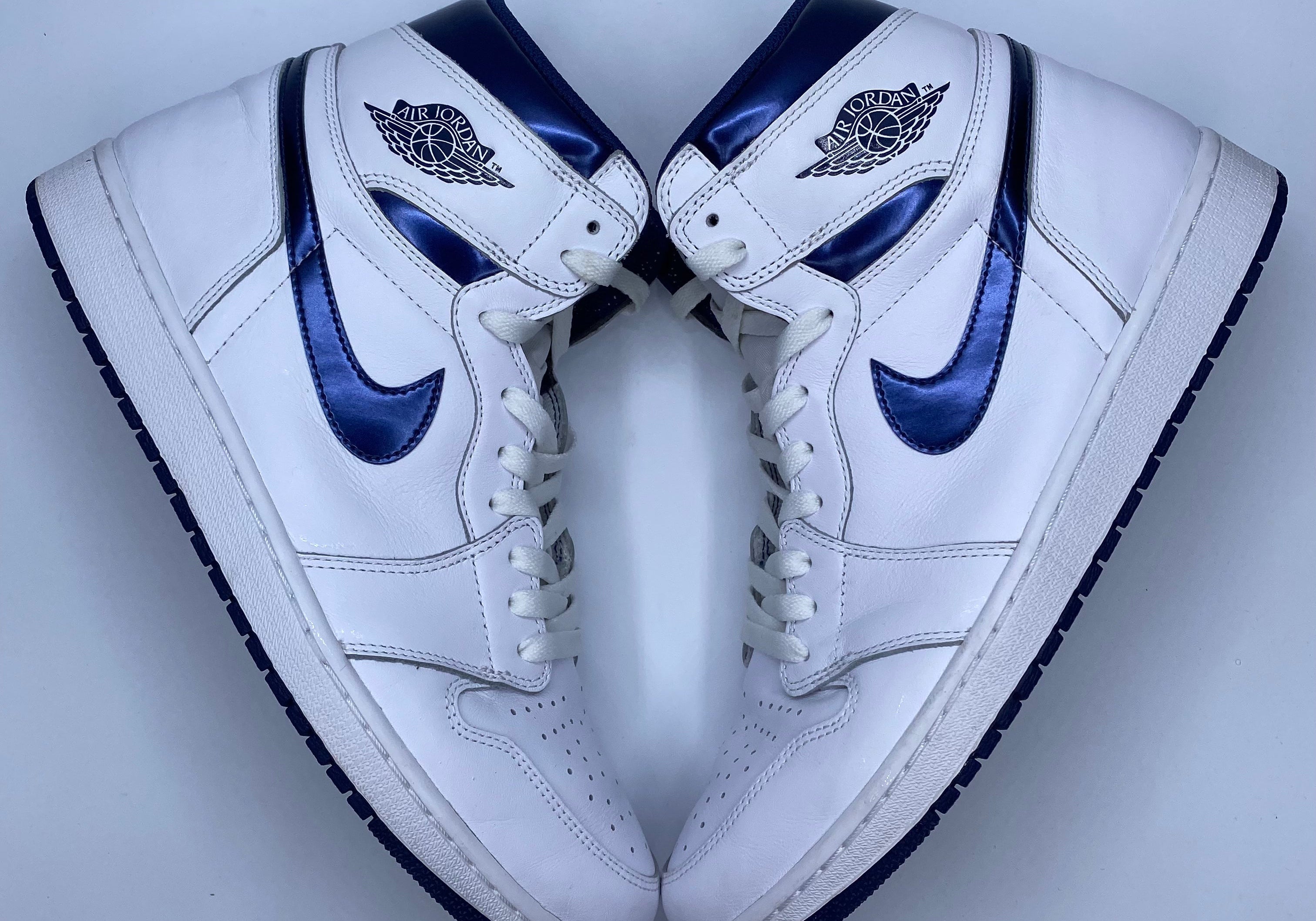 Jordan 1 Retro High Metallic Navy (2016) (Preowned Size 13)