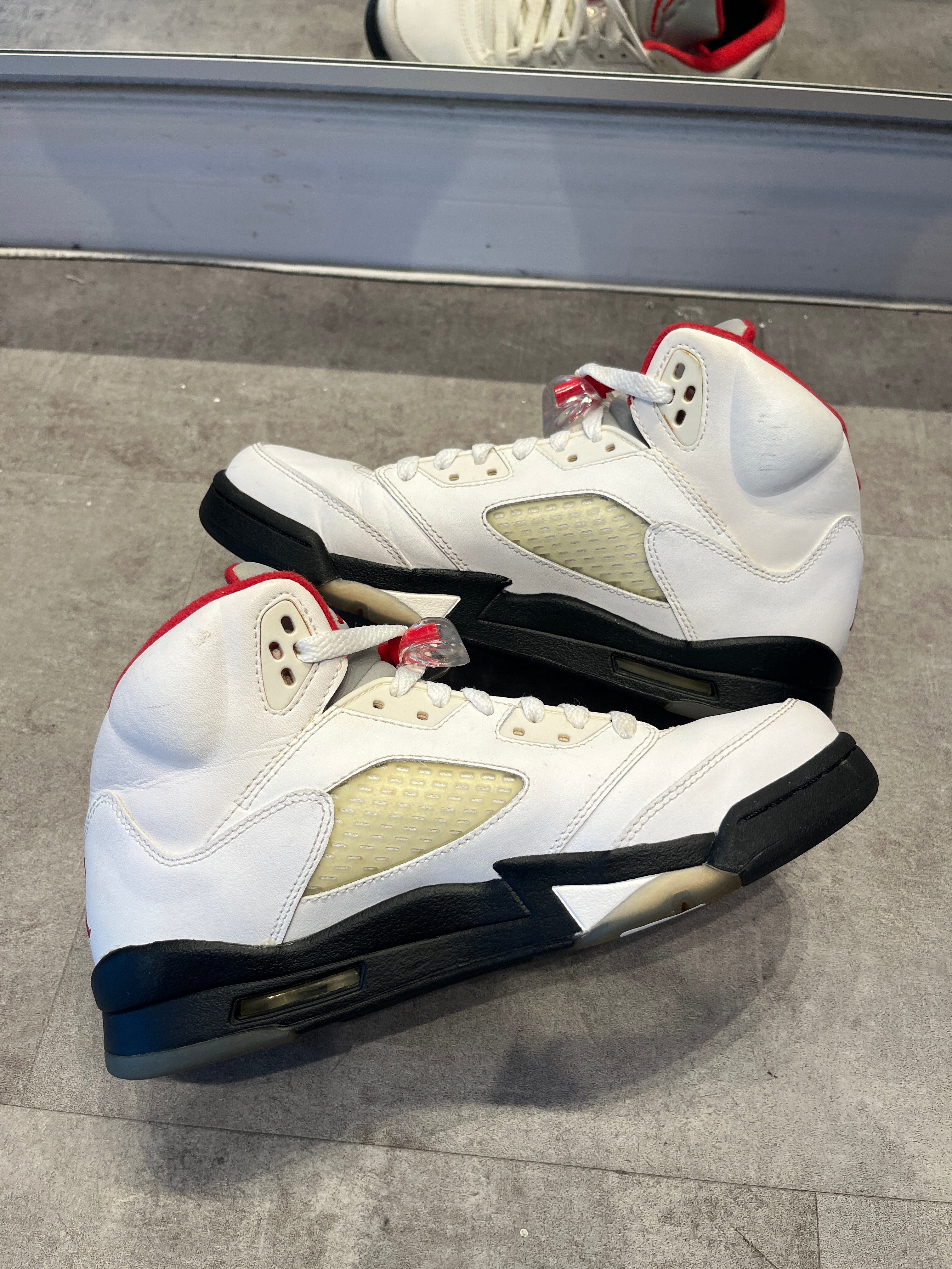 Jordan 5 Fire Red (2013) (GS) (Preowned)