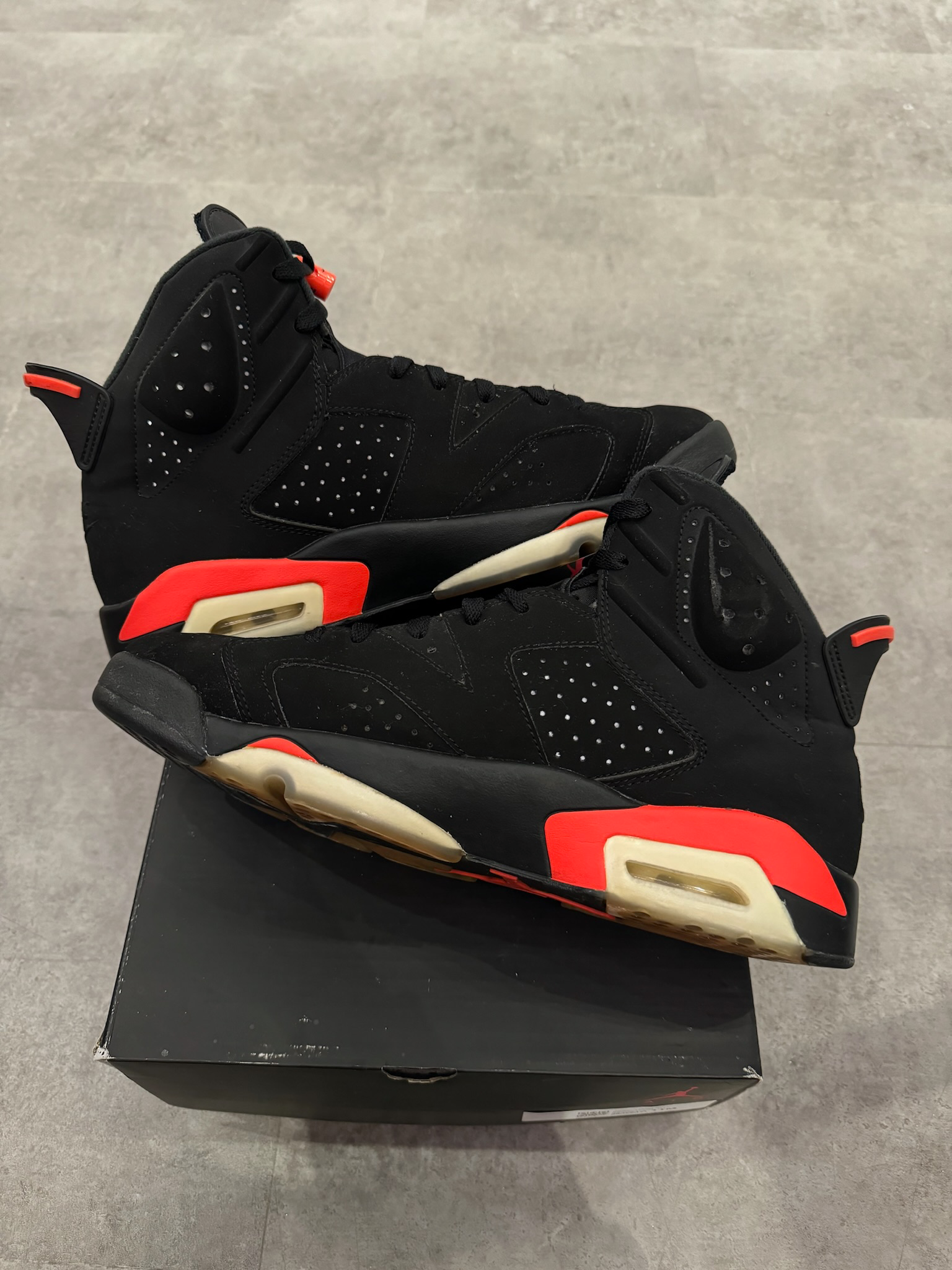 Jordan 6 Retro Black Infrared (2019) (Preowned Size 11)