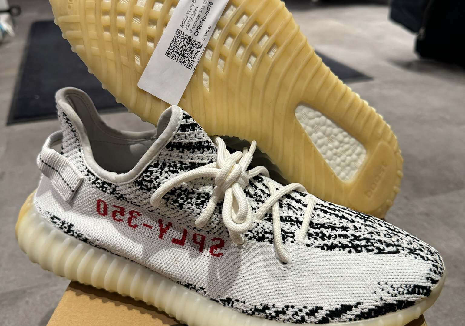 Adidas Yeezy Boost 350 V2 Zebra (Preowned Size 10)