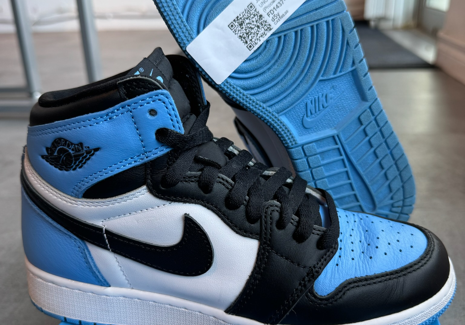 Jordan 1 Retro High UNC Toe (GS) (Preowned Size 5y)