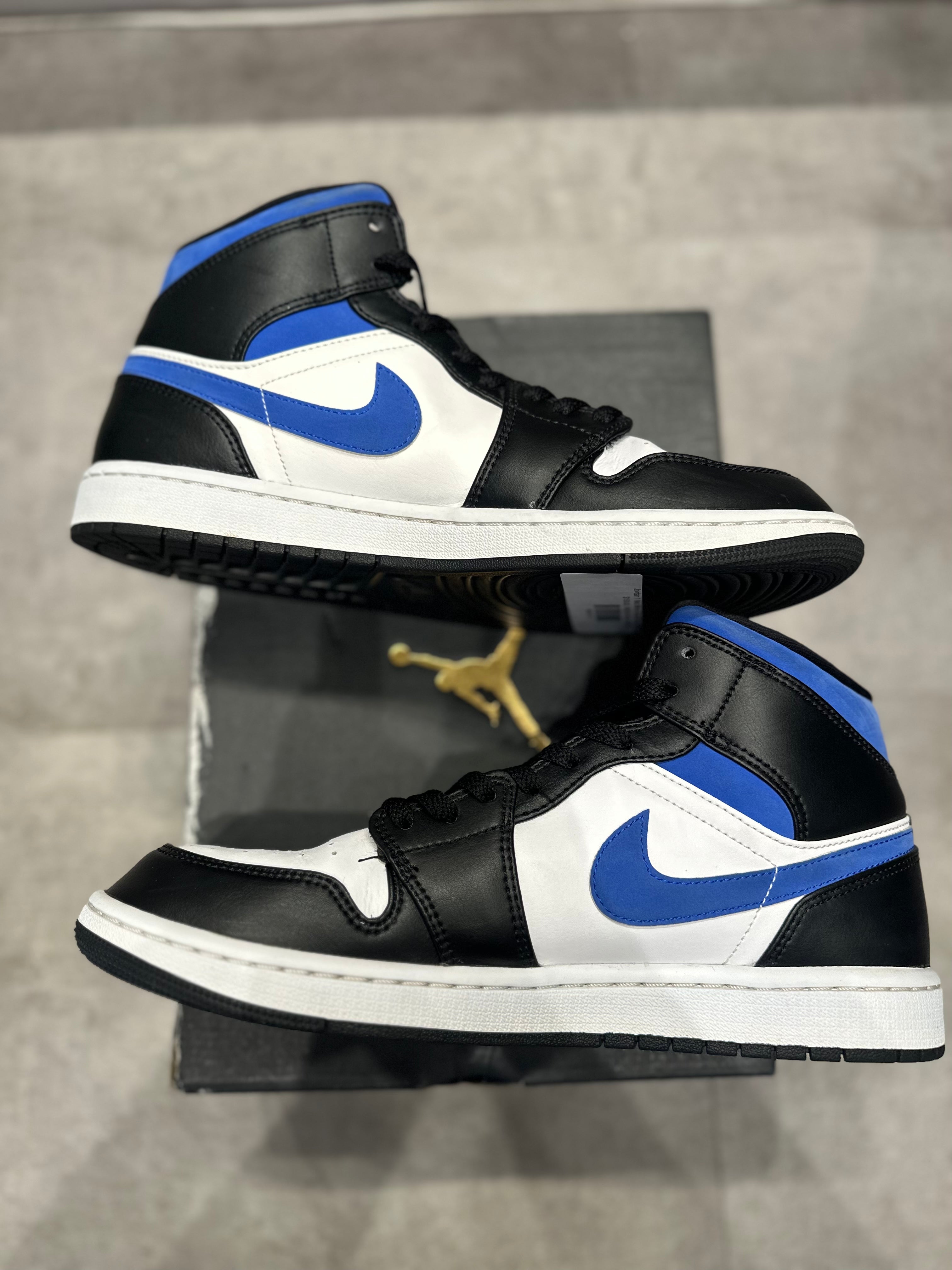 Jordan 1 Mid White Racer Blue (Preowned Size 10.5)