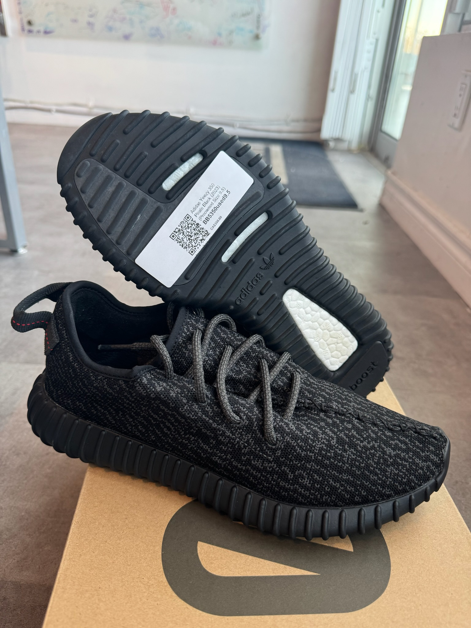 Adidas Yeezy 350 Pirate Black (2023) (Preowned Size 9.5)