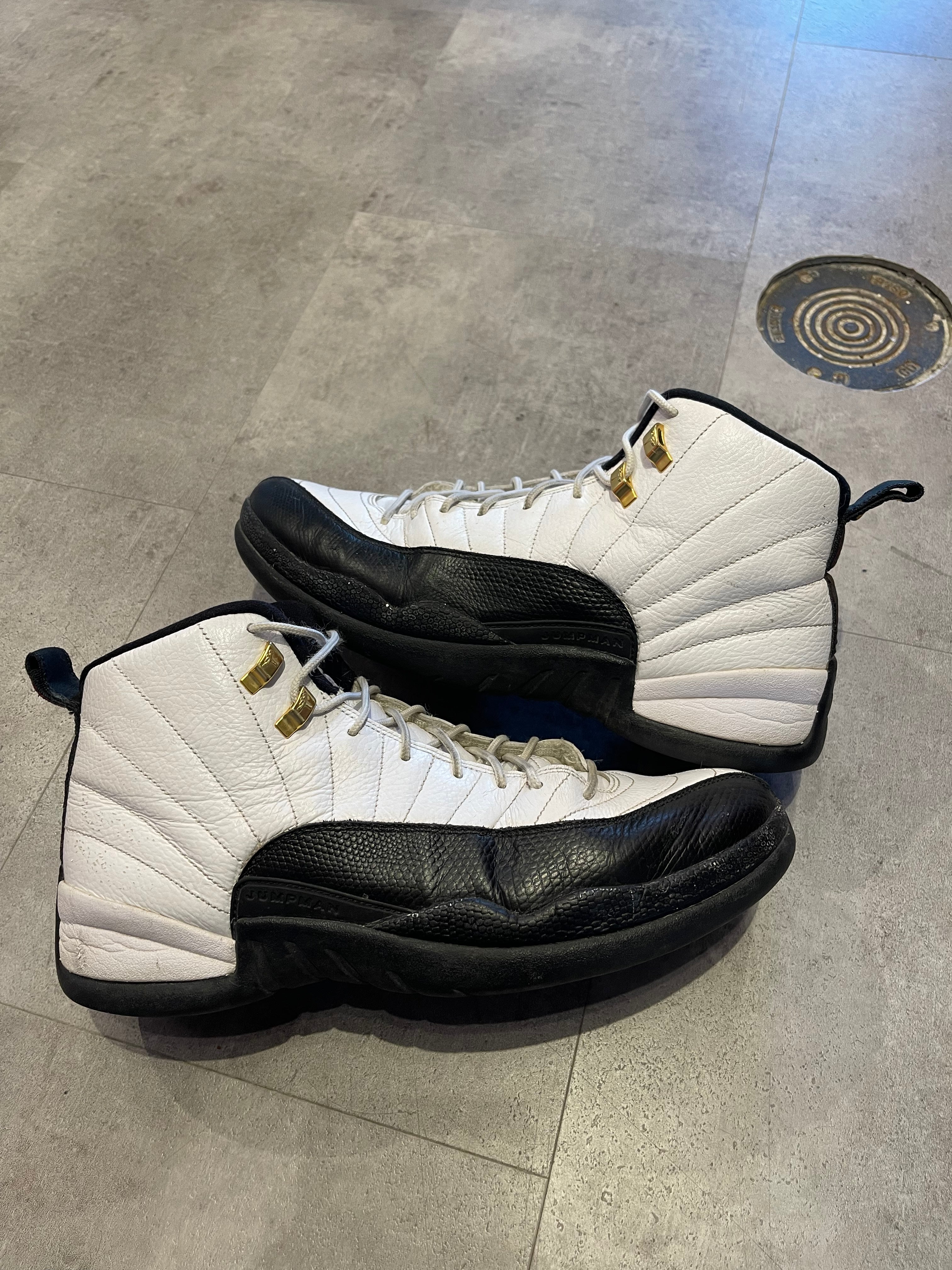 Jordan 12 Retro Taxi (2013) (Preowned Size 11)