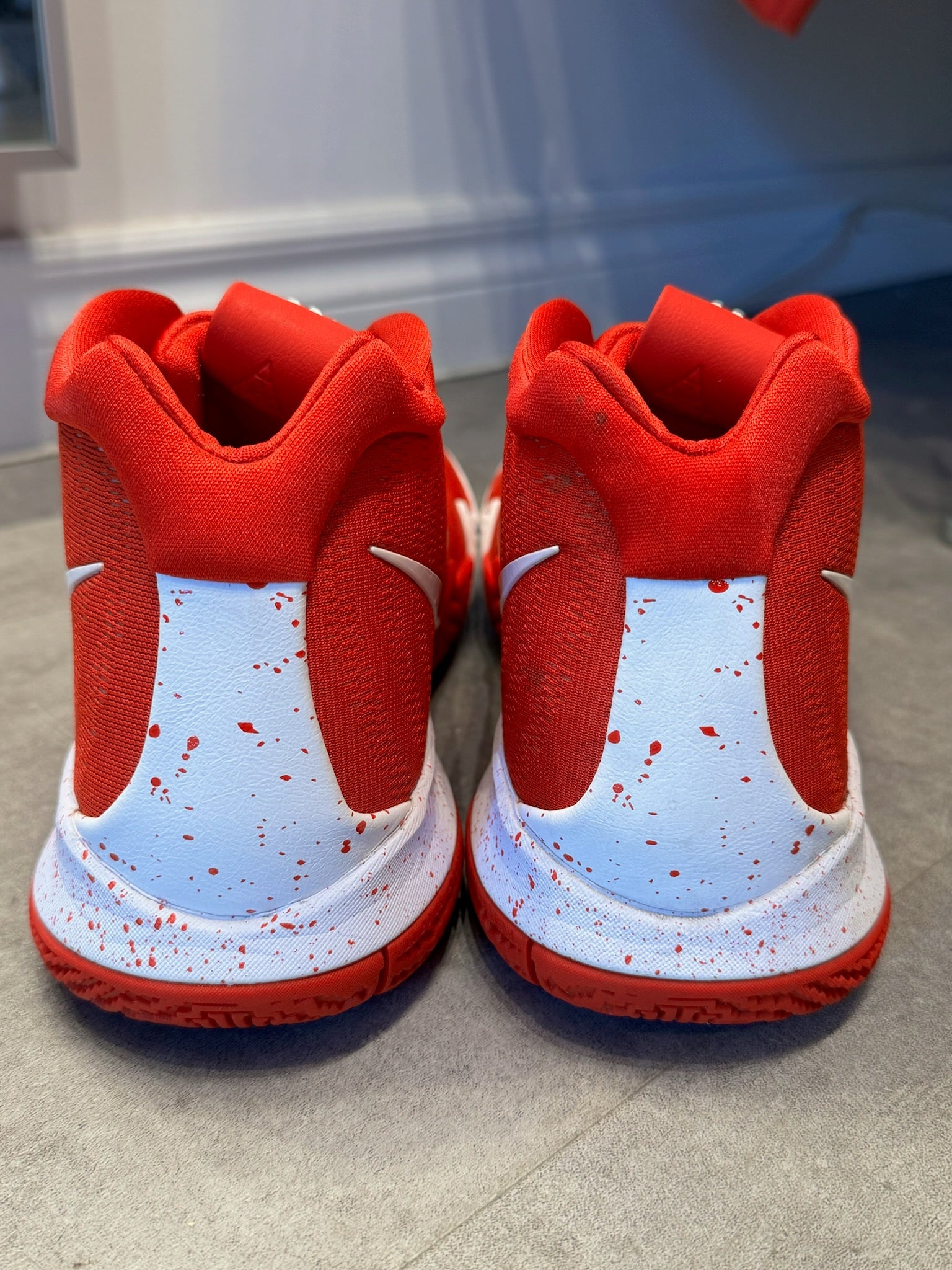 Nike Kyrie 4 University Red (Preowned)